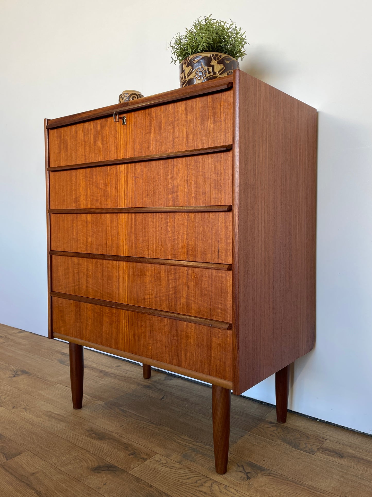 Danish Chest of Drawers Teak Mid-Century - Scandi / Vintage