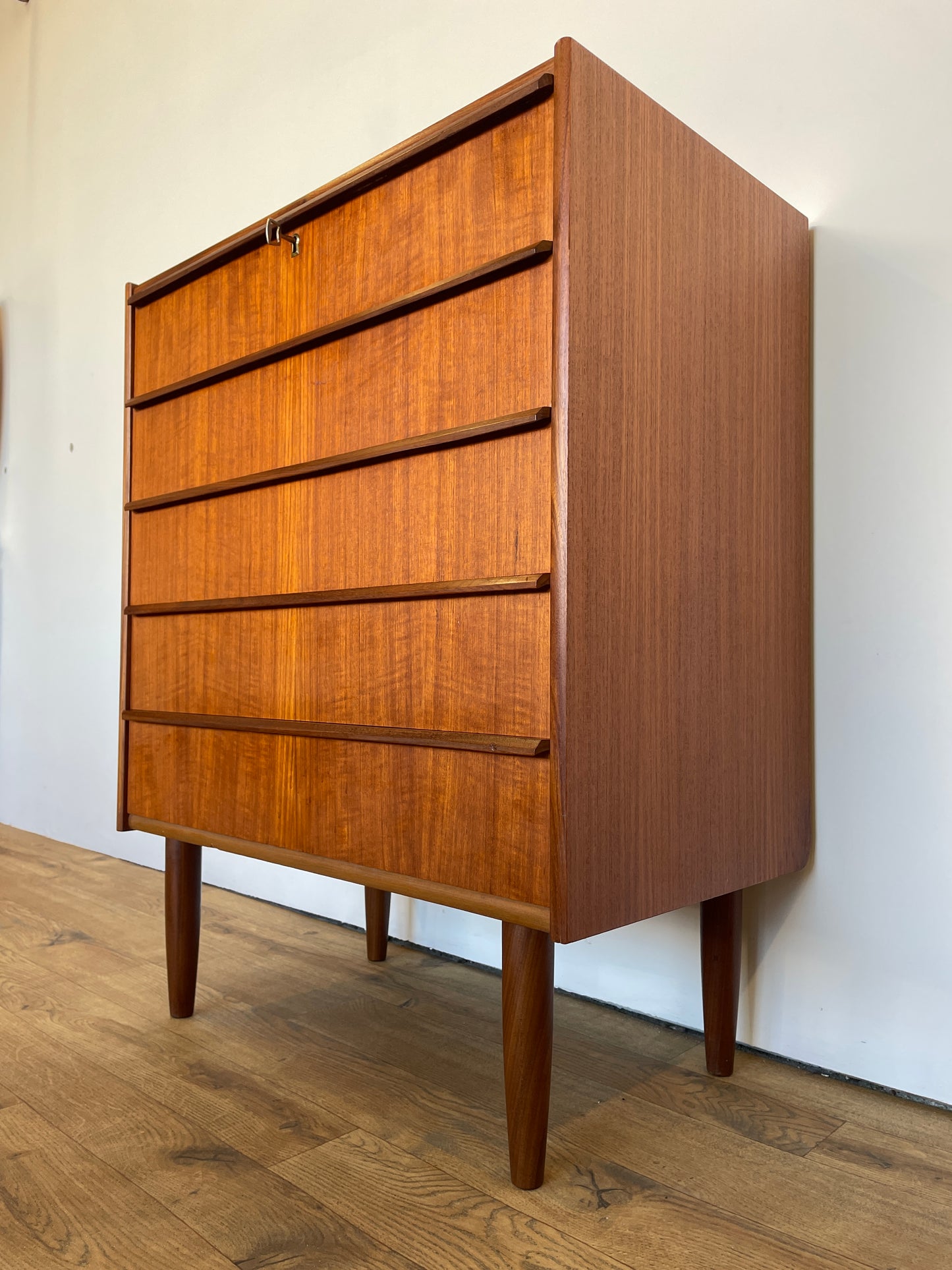 Danish Chest of Drawers Teak Mid-Century - Scandi / Vintage