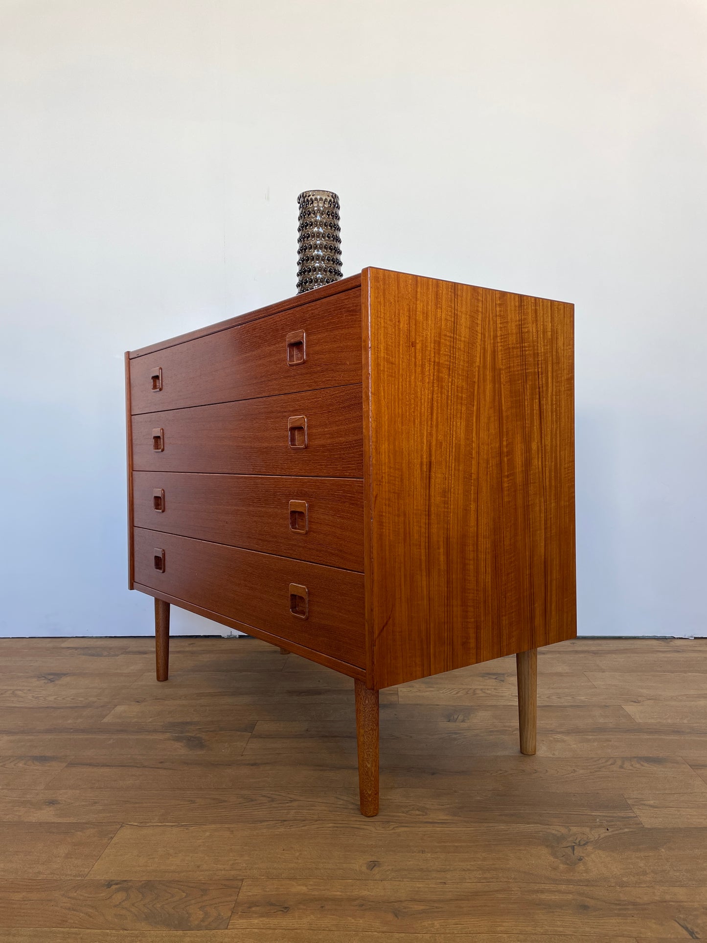Danish Chest of Drawers Teak Mid-Century - Scandi / Vintage - 4 Drawer