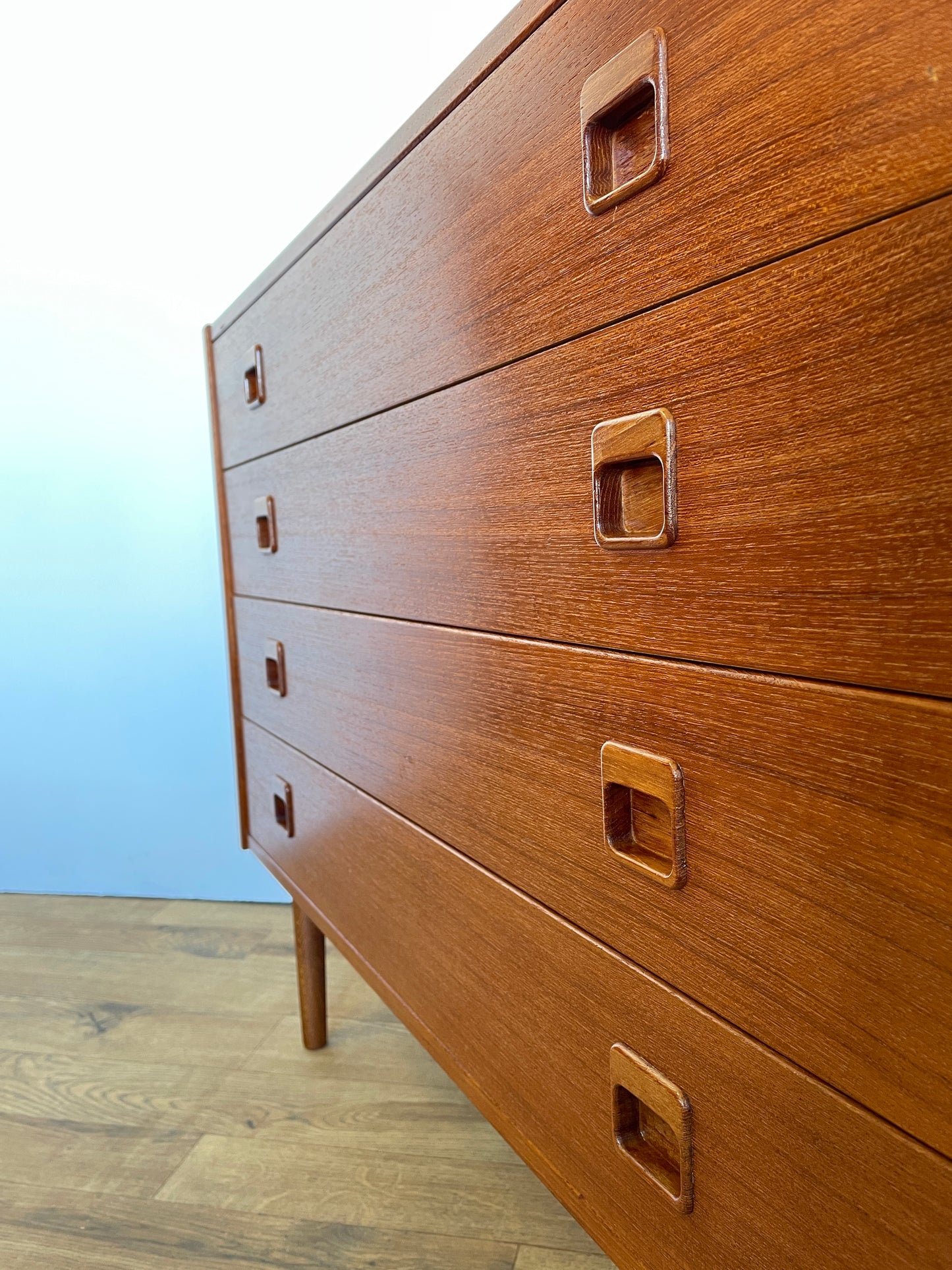 Danish Chest of Drawers Teak Mid-Century - Scandi / Vintage - 4 Drawer