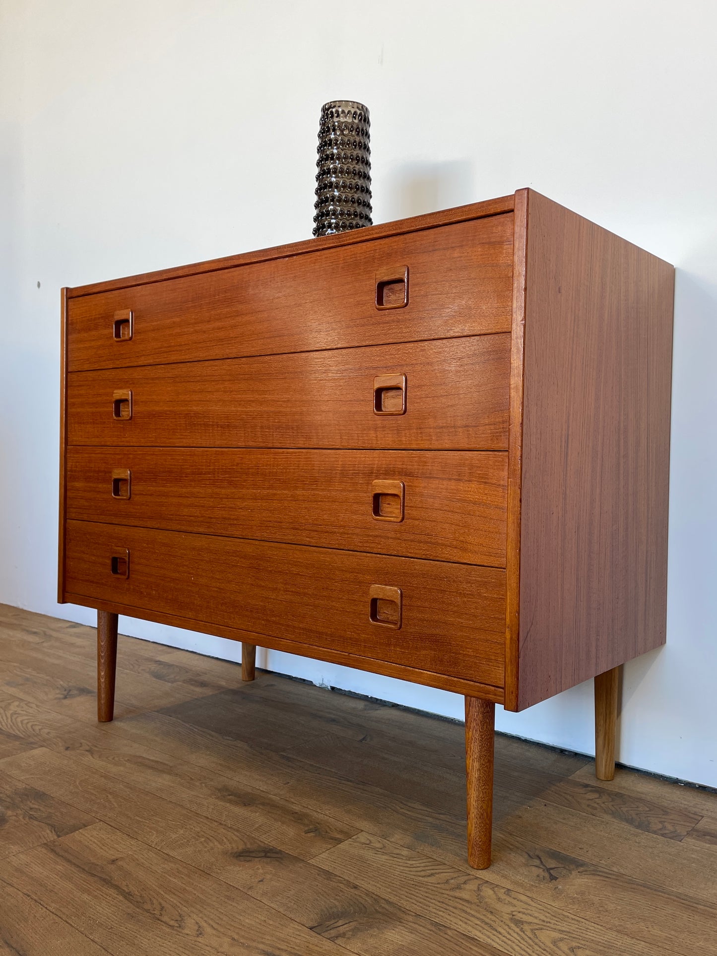 Danish Chest of Drawers Teak Mid-Century - Scandi / Vintage - 4 Drawer