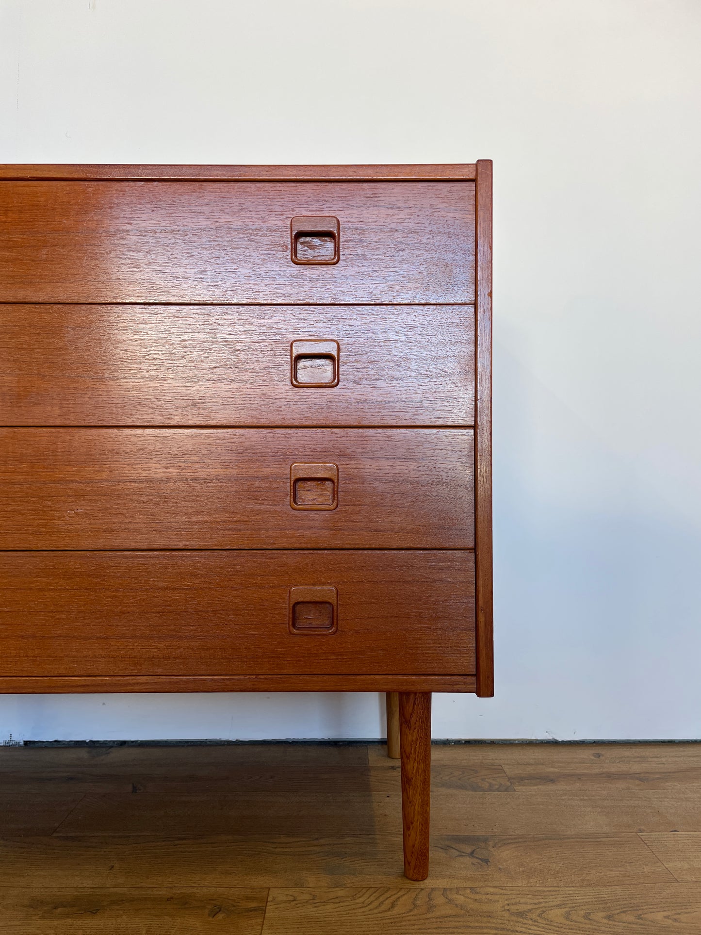Danish Chest of Drawers Teak Mid-Century - Scandi / Vintage - 4 Drawer