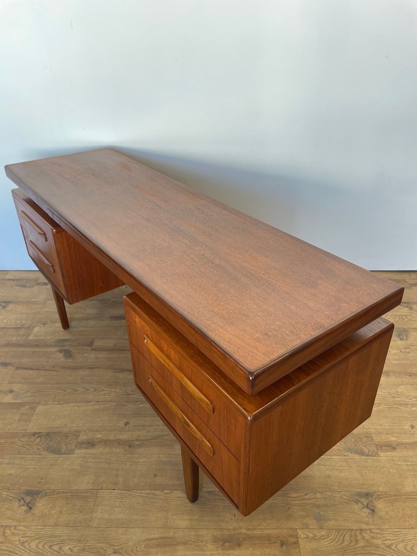 G Plan Desk Floating Top Dressing Table Sideboard Mid-Century Teak Vintage Retro