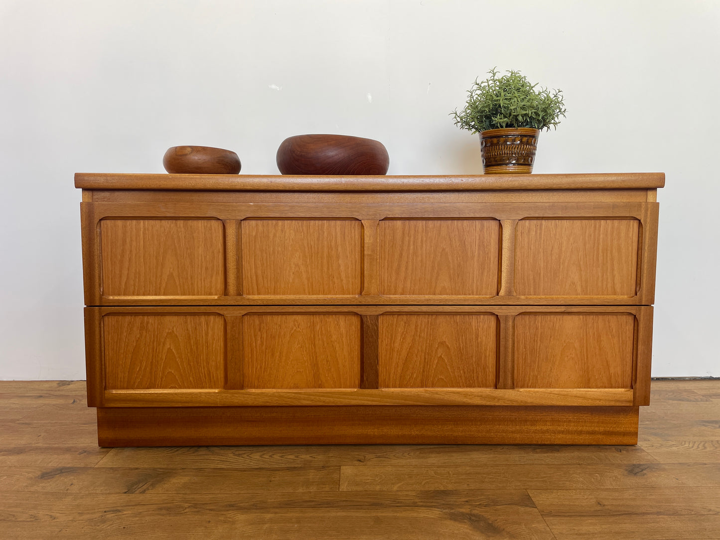 Vintage Nathan Teak TV Unit – Mid-Century Modern Low Sideboard