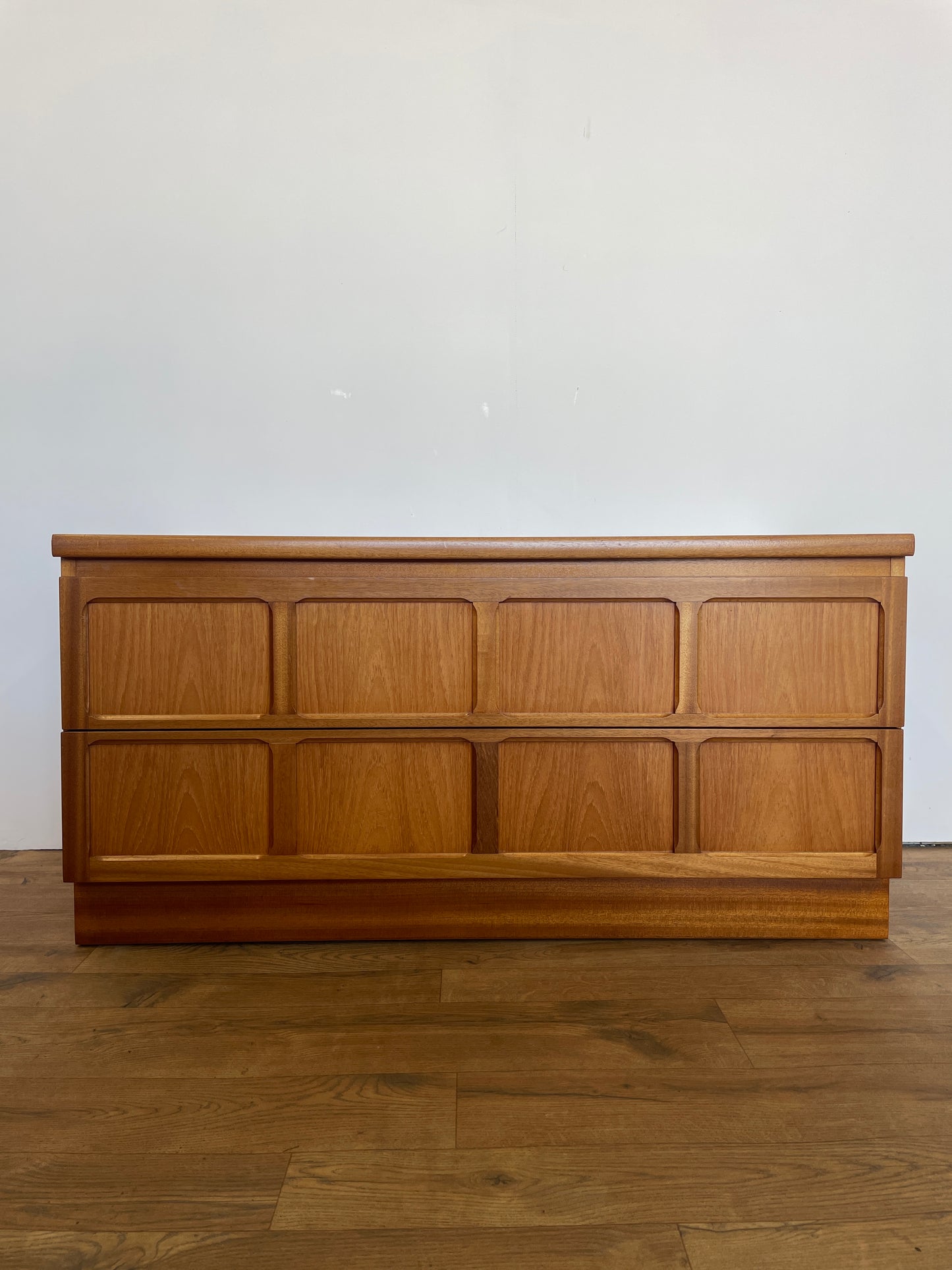 Vintage Nathan Teak TV Unit – Mid-Century Modern Low Sideboard