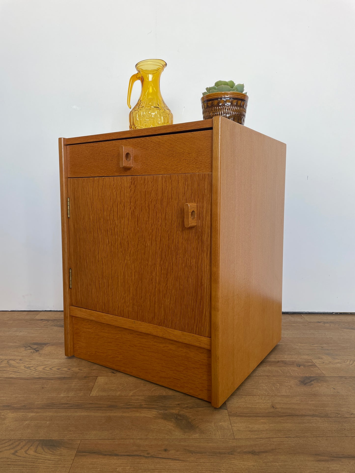 Mid-Century Stag Bedside Cabinet – Vintage Teak Nightstand
