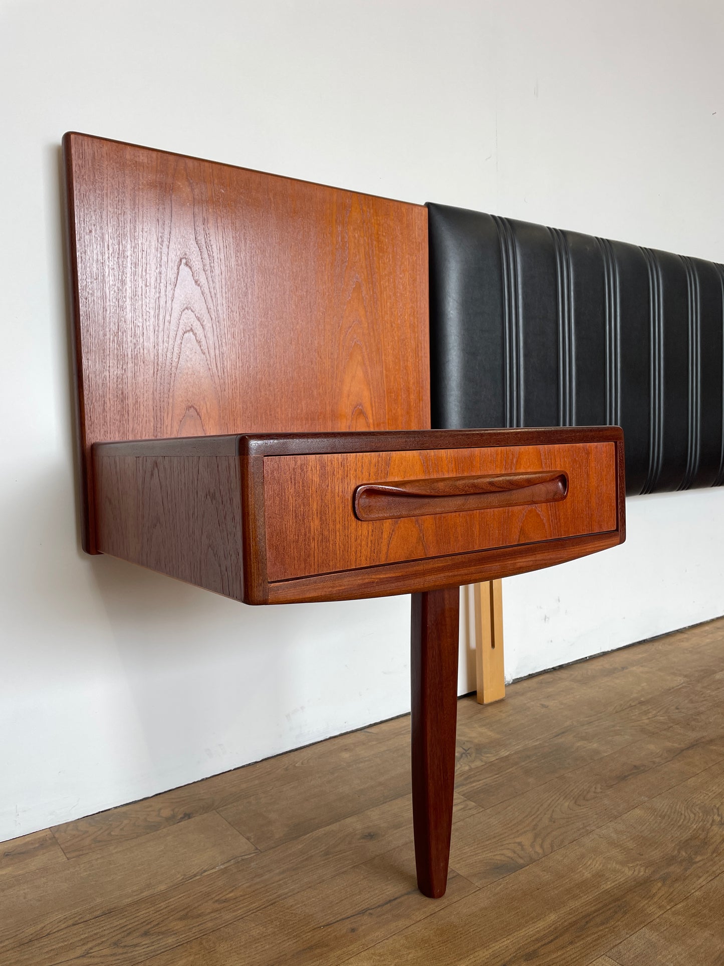 Vintage G Plan Teak Headboard with Floating Bedside Tables – Mid-Century Modern Bedroom Furniture