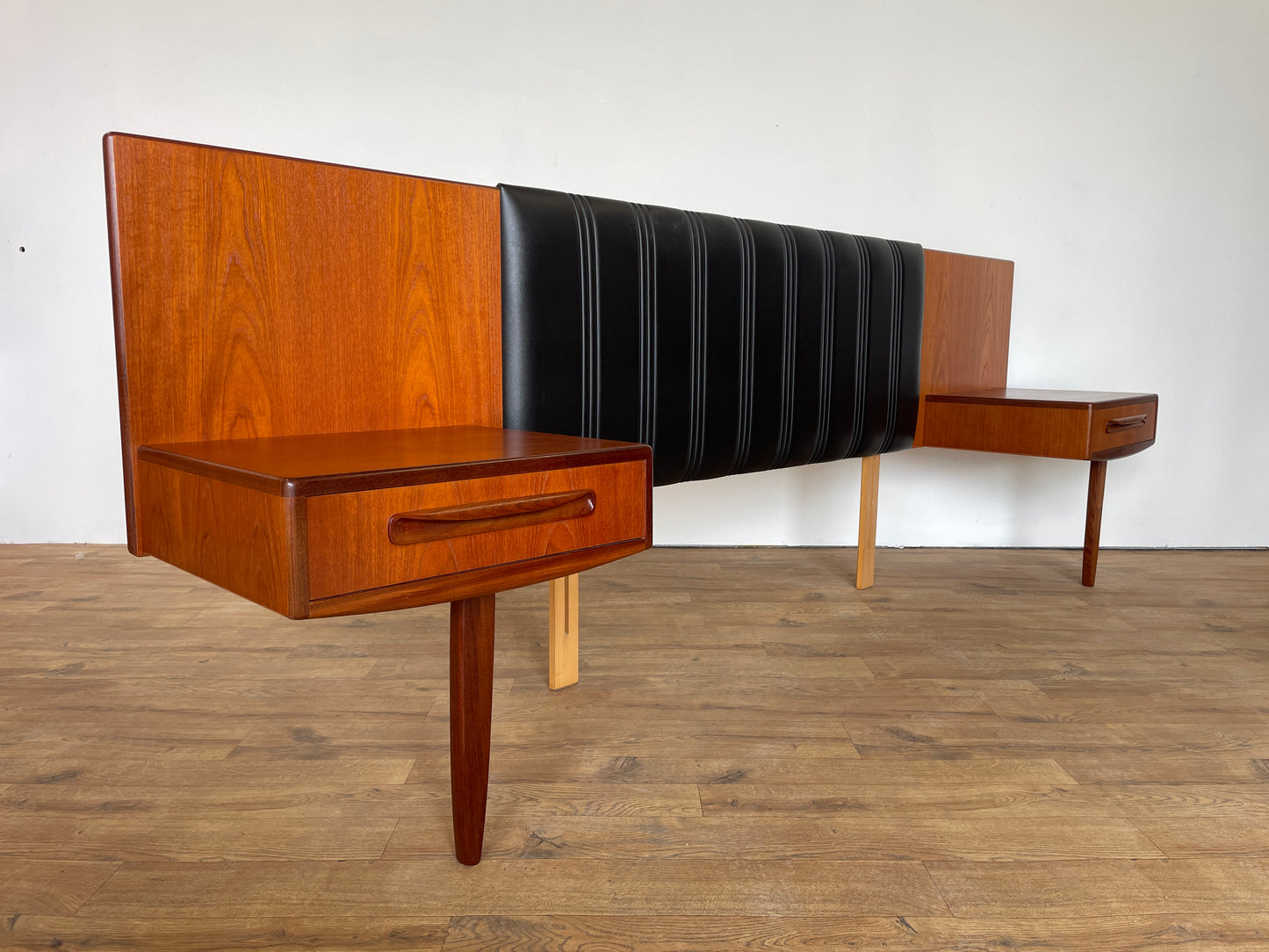 Vintage G Plan Teak Headboard with Floating Bedside Tables – Mid-Century Modern Bedroom Furniture