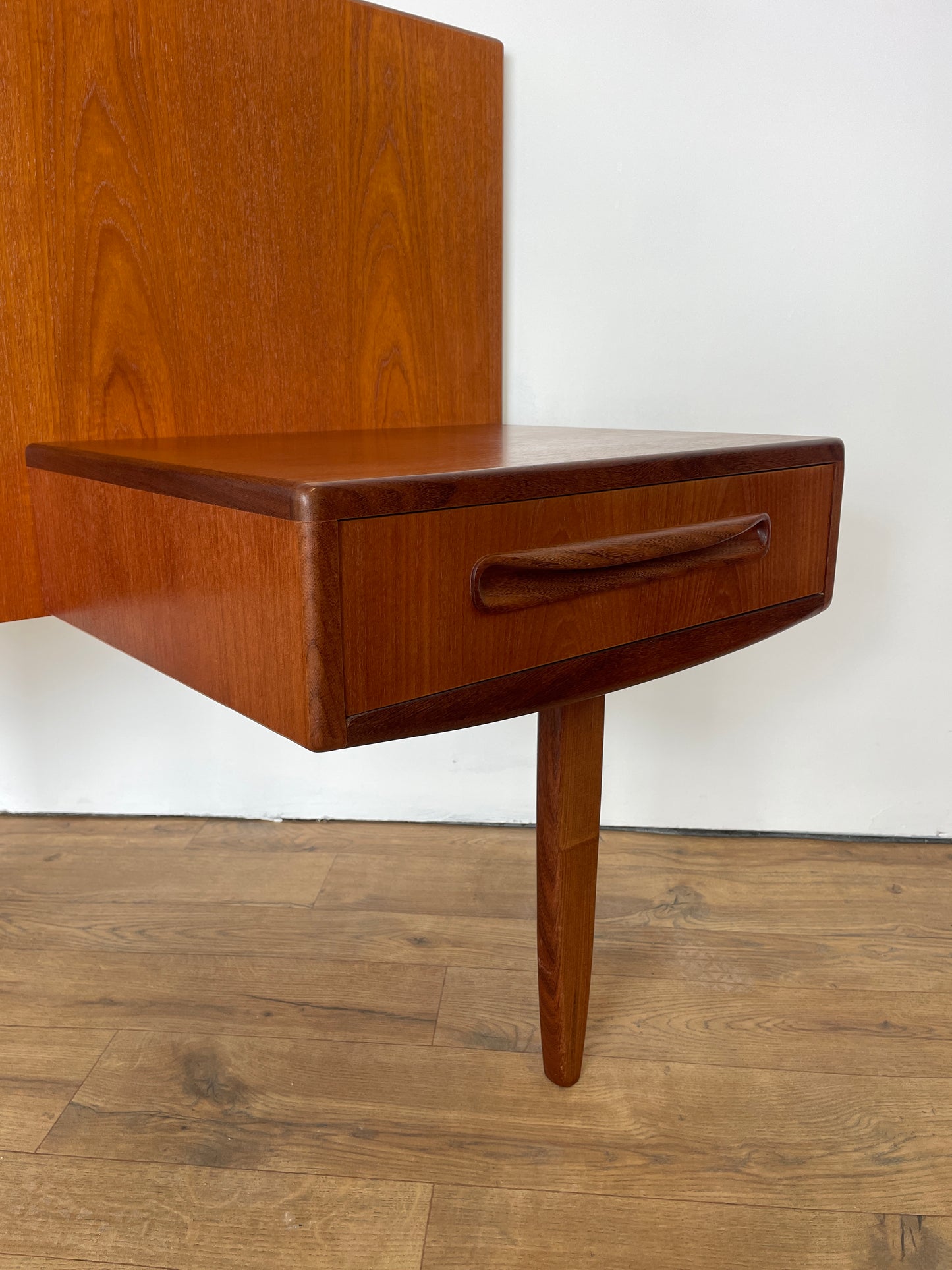 Vintage G Plan Teak Headboard with Floating Bedside Tables – Mid-Century Modern Bedroom Furniture