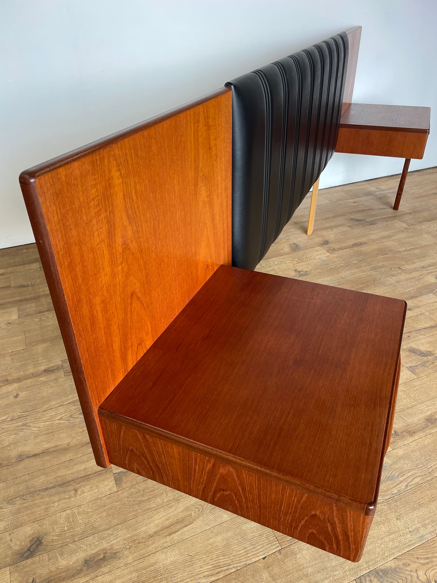 Vintage G Plan Teak Headboard with Floating Bedside Tables – Mid-Century Modern Bedroom Furniture