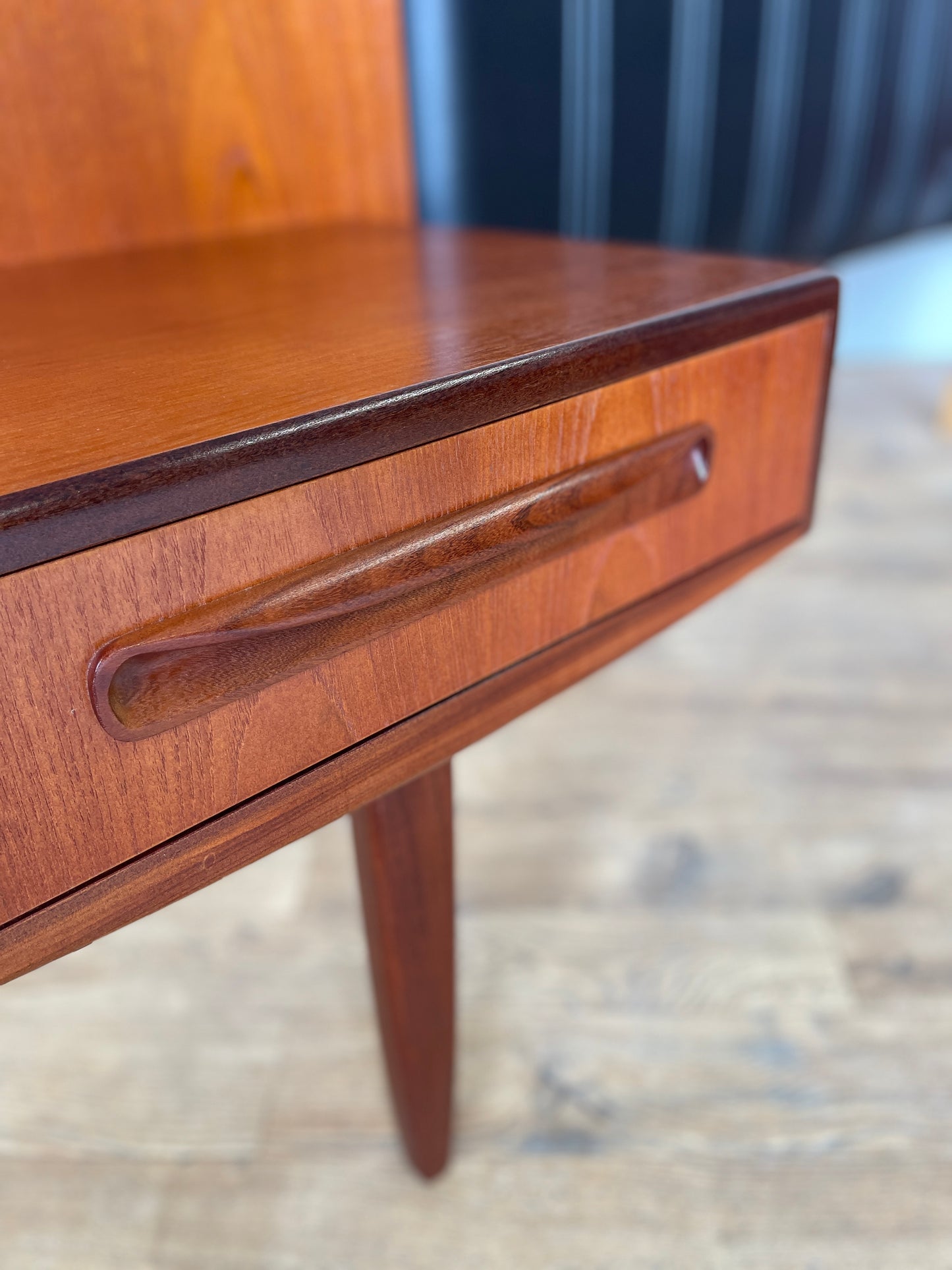 Vintage G Plan Teak Headboard with Floating Bedside Tables – Mid-Century Modern Bedroom Furniture
