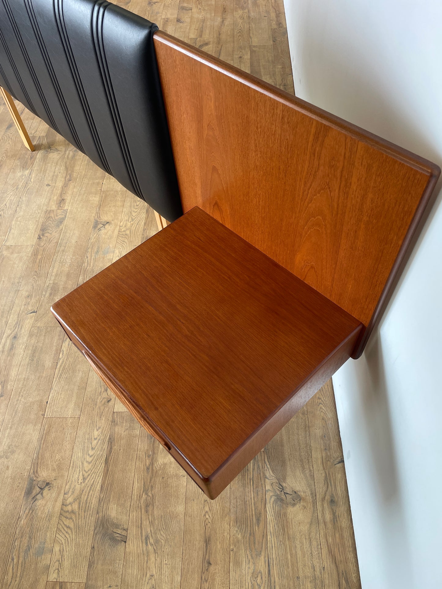 Vintage G Plan Teak Headboard with Floating Bedside Tables – Mid-Century Modern Bedroom Furniture