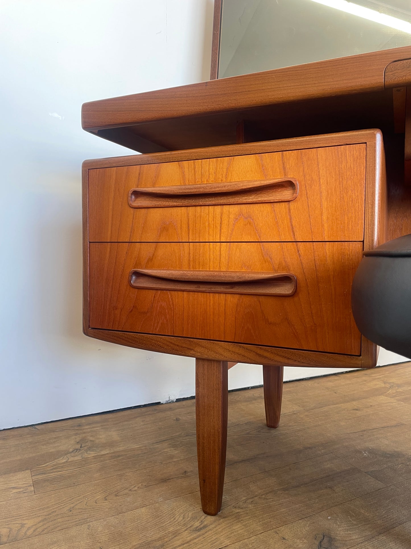 Vintage G Plan Fresco Teak Floating Top Dressing Table with Stool – Mid-Century Modern