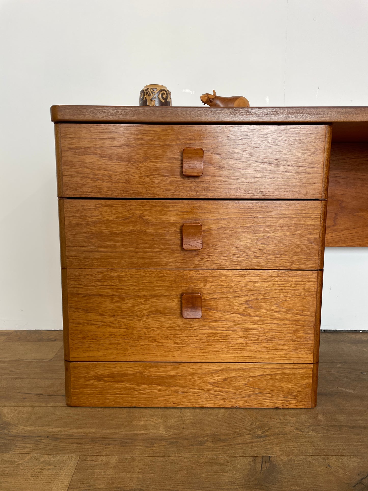Mid-Century Stag Dressing Table / Desk in Teak