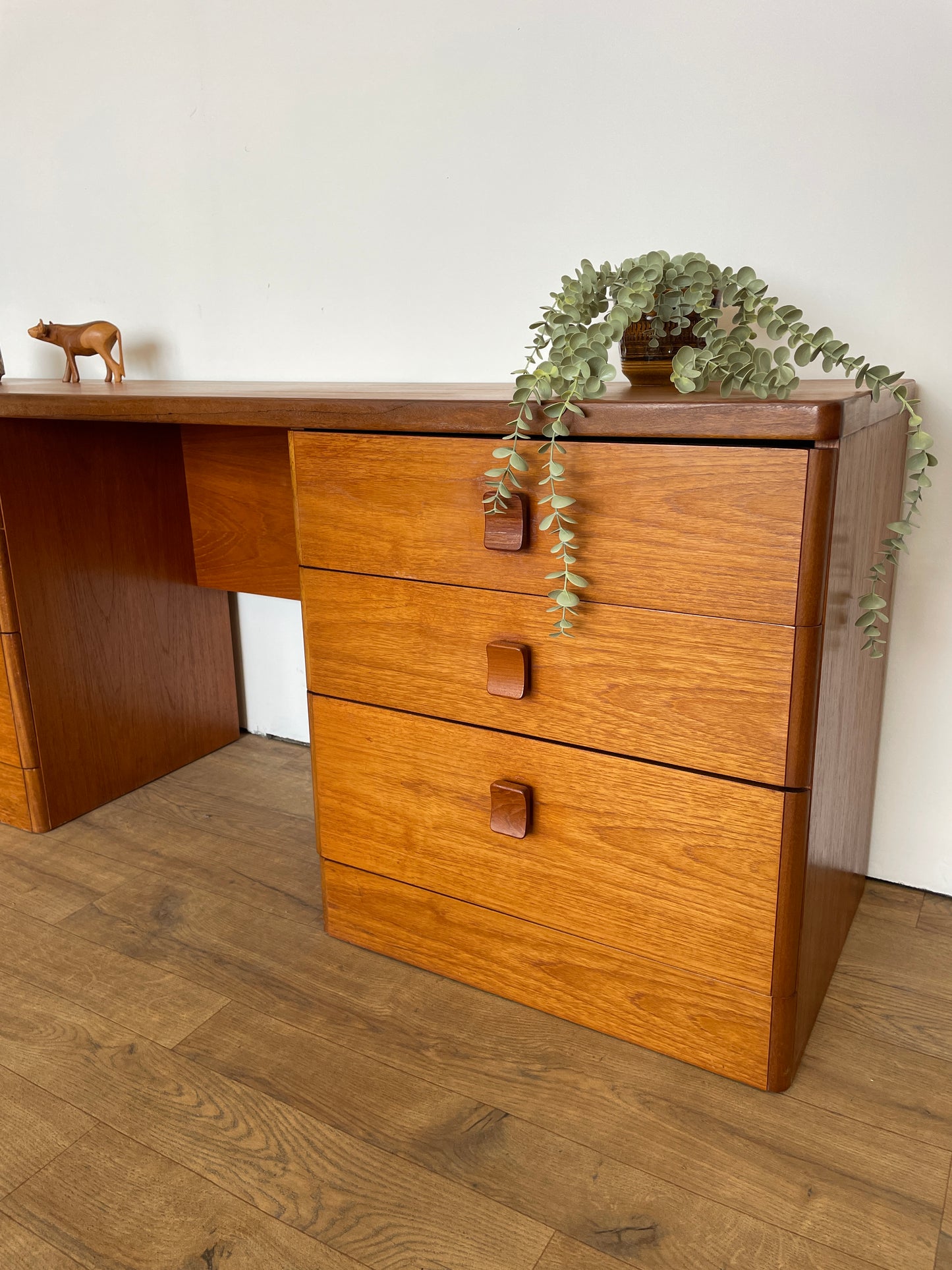 Mid-Century Stag Dressing Table / Desk in Teak
