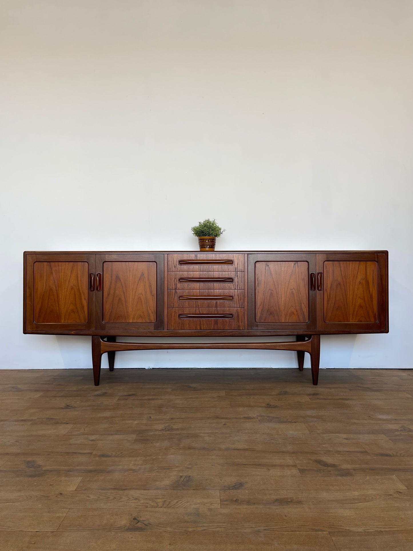 G Plan "Long John" Mid-Century Teak Sideboard – Vintage Retro Credenza
