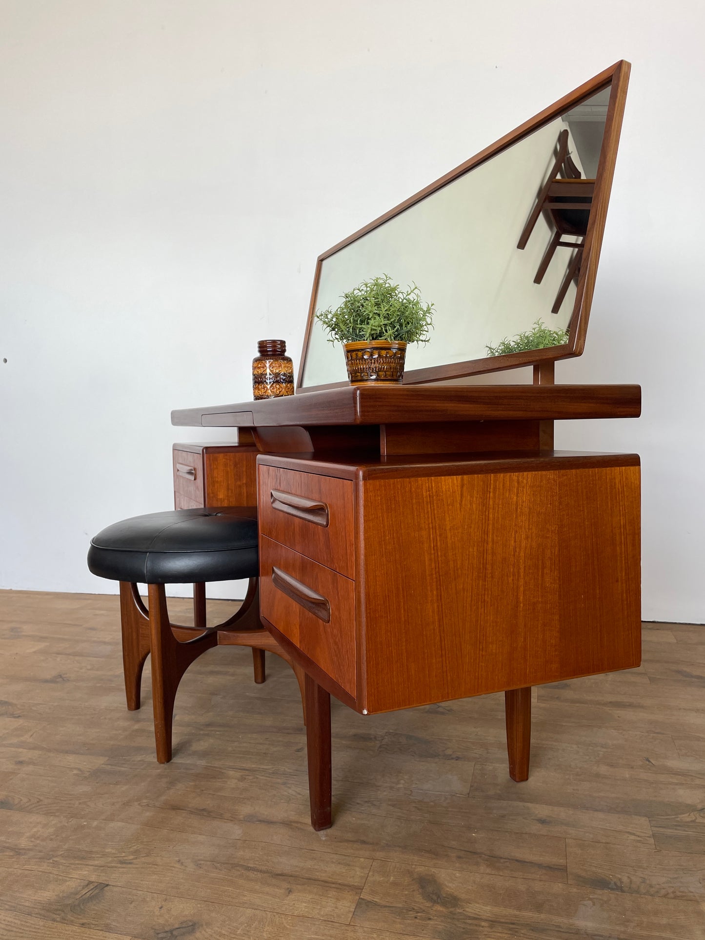 G Plan Fresco Teak Floating Top Dressing Table with Mirror & Matching Stool – Mid-Century Modern