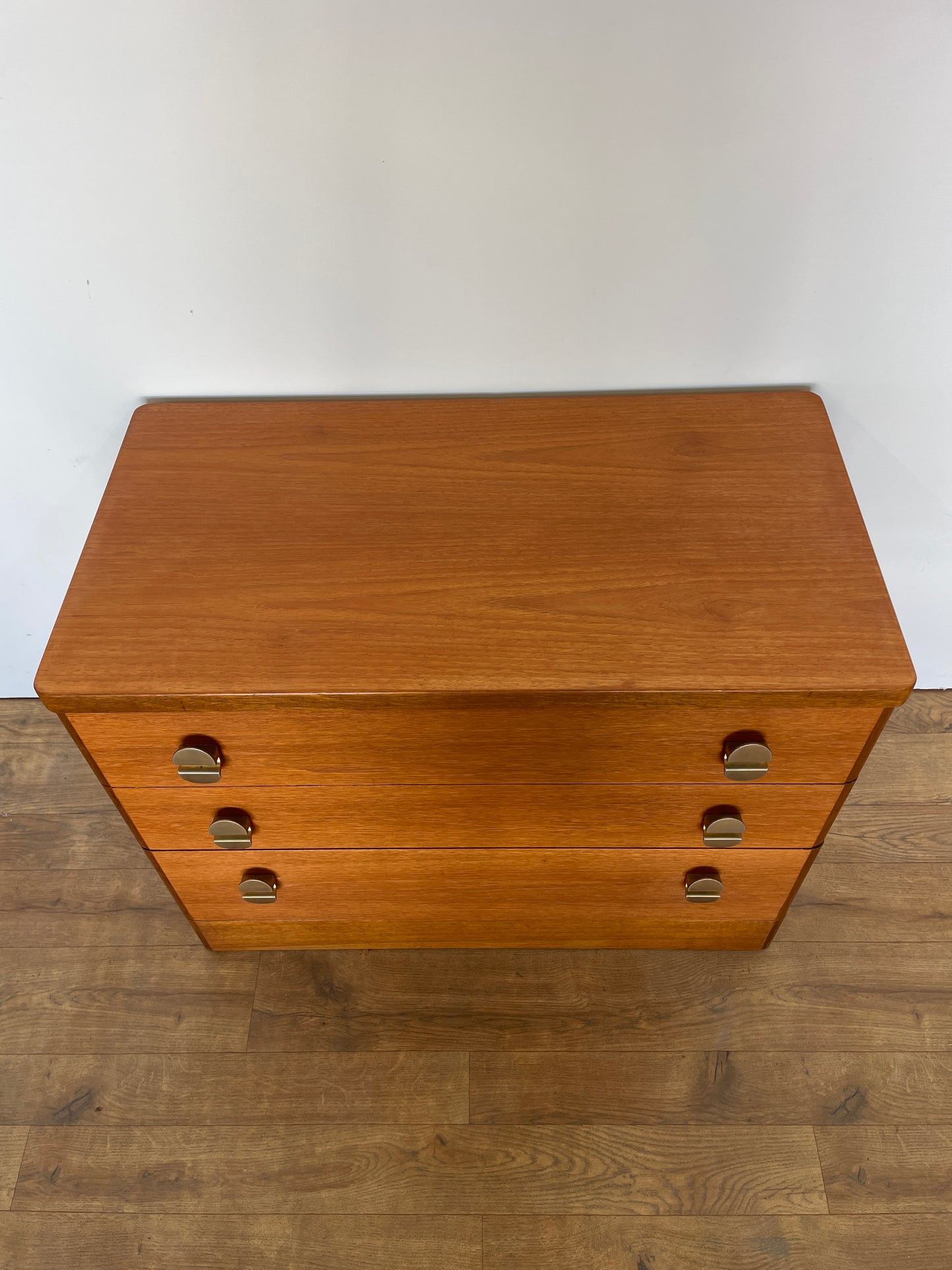 Vintage Stag Chest of Drawers – Mid-Century Modern 3 Drawer Teak Effect Dresser w/ Metal Handles