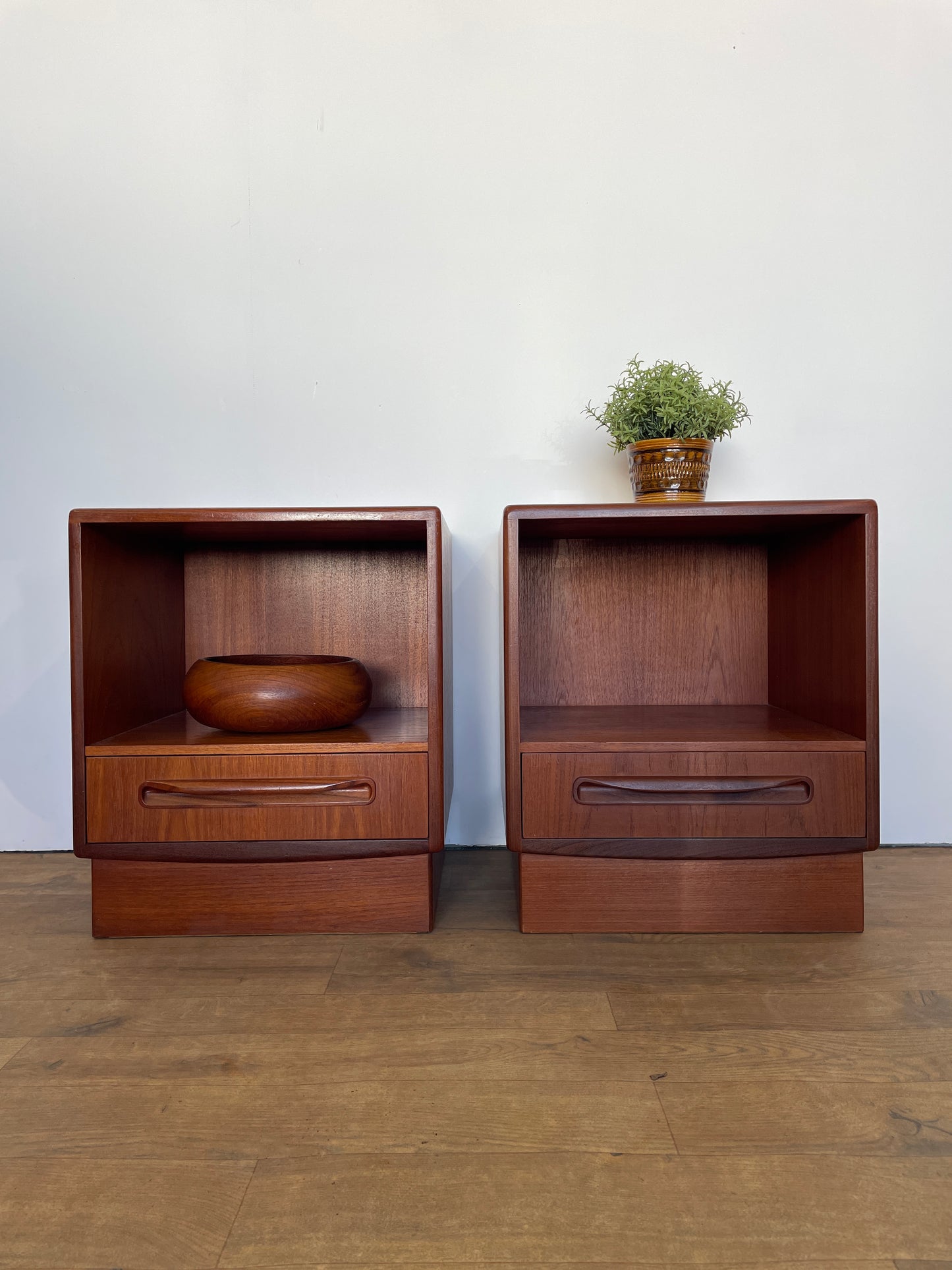 Pair of Mid-Century G Plan Fresco Teak Bedside Cabinets – Vintage Nightstands