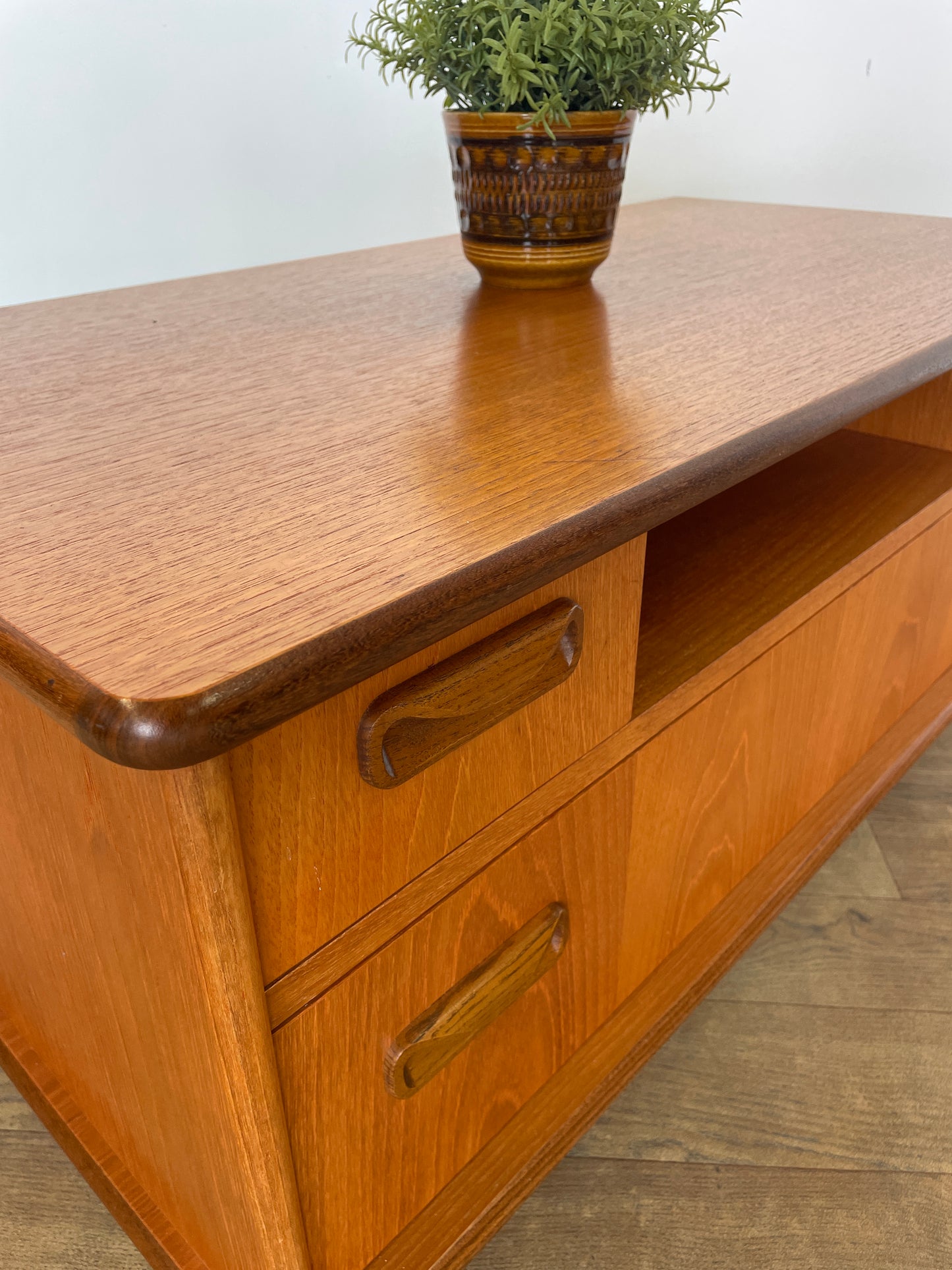 Vintage G Plan Teak TV Unit with Drawers on Castors – Mid-Century Modern