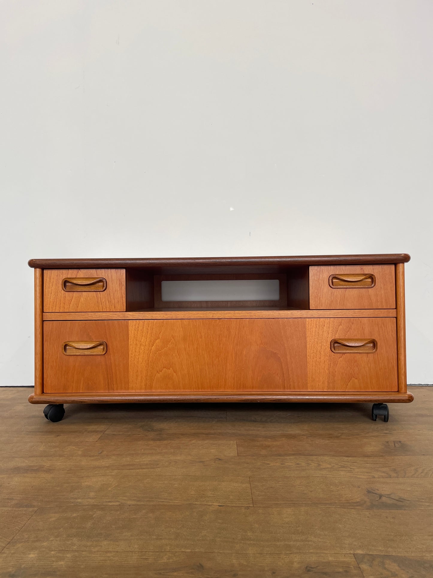 Vintage G Plan Teak TV Unit with Drawers on Castors – Mid-Century Modern
