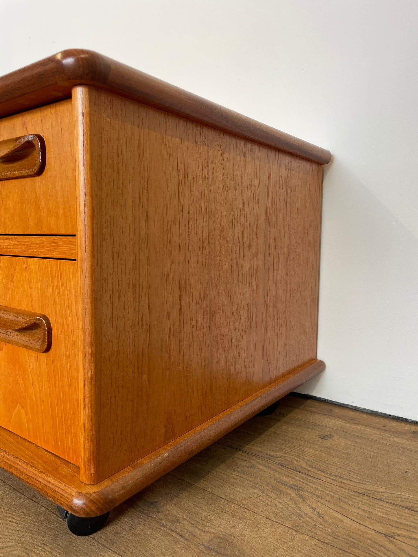 Vintage G Plan Teak TV Unit with Drawers on Castors – Mid-Century Modern
