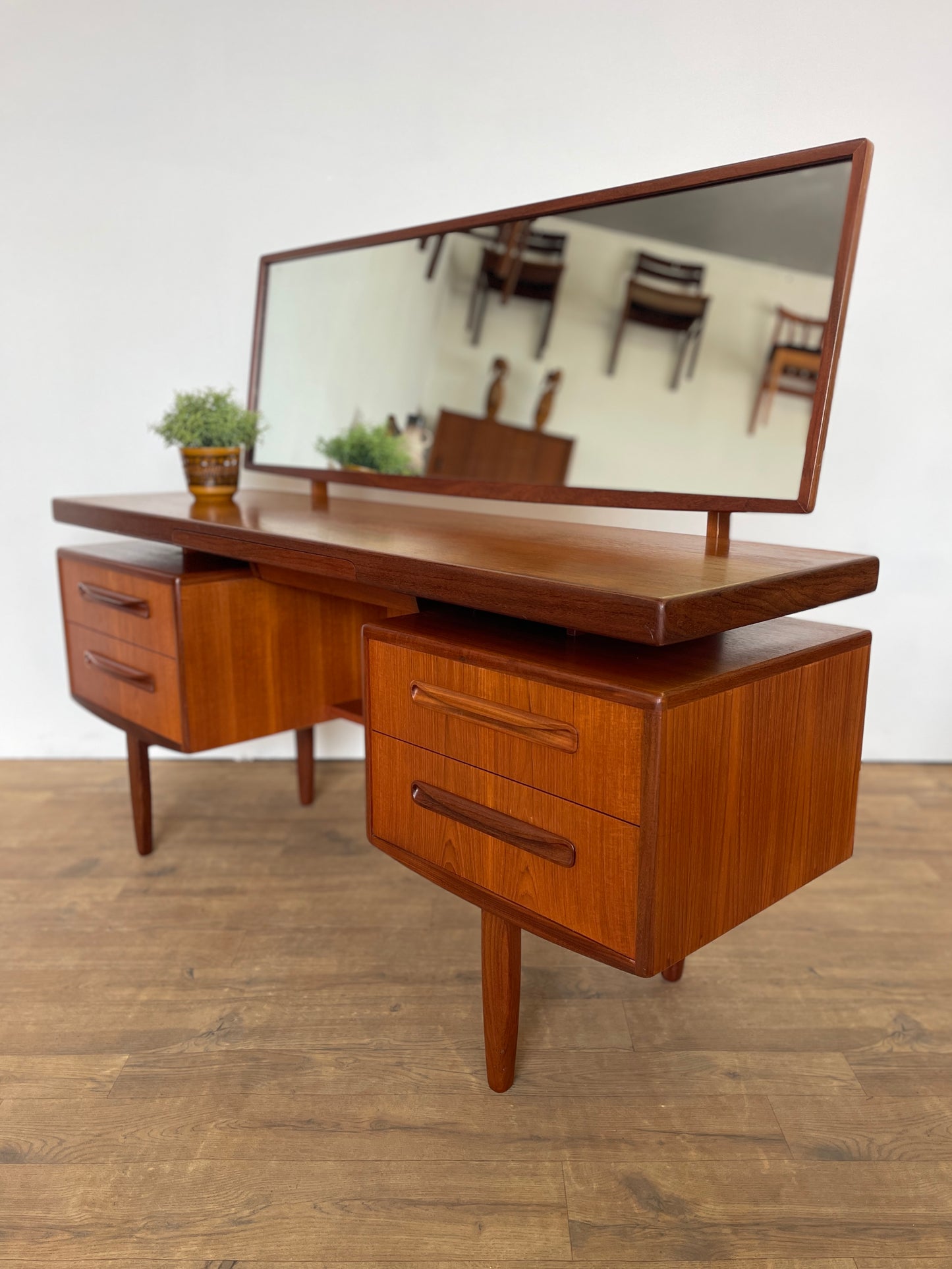 Vintage G Plan Fresco Teak Floating Top Dressing Table – Mid Century Modern