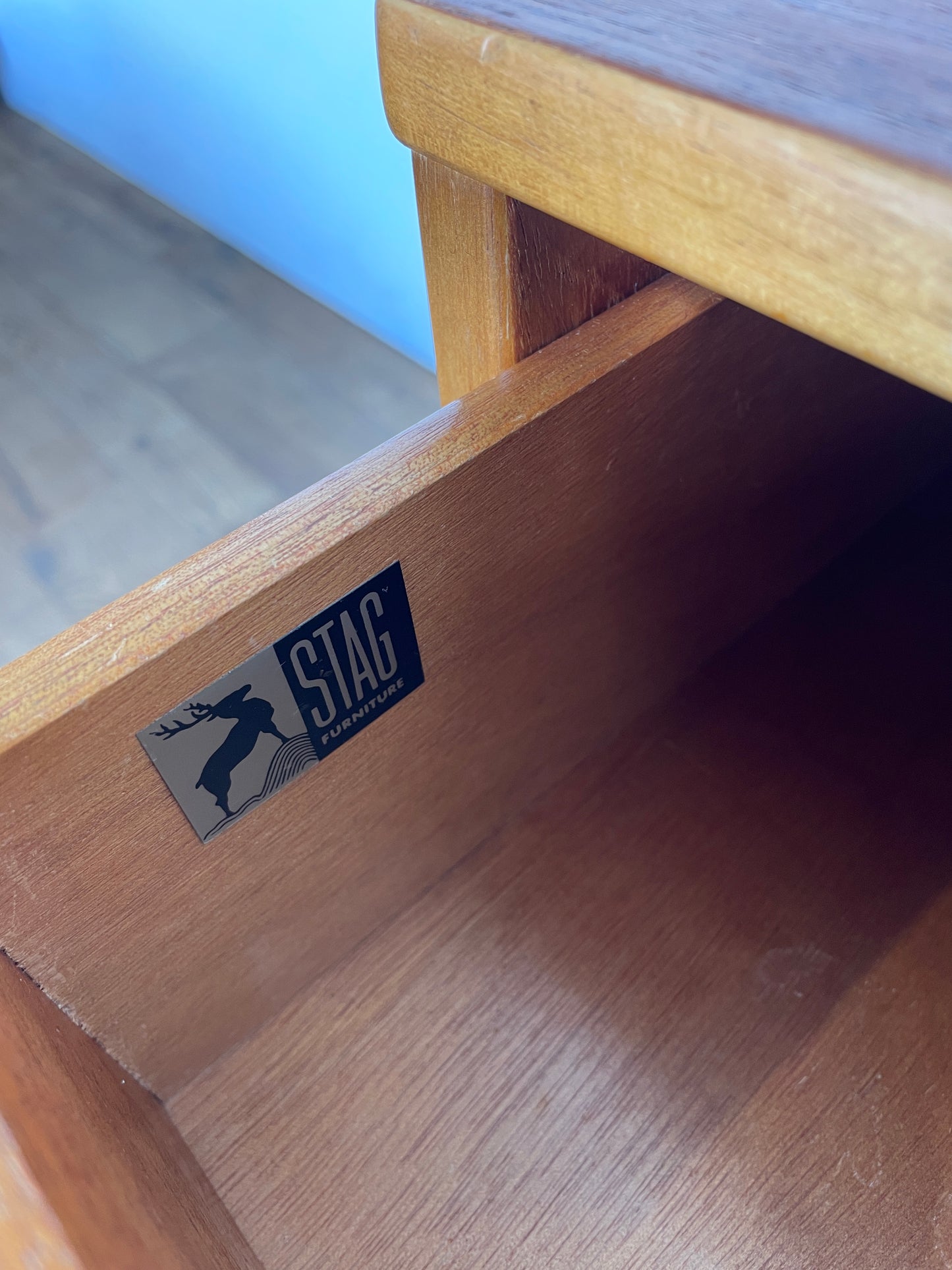 Mid-Century Stag Bedside Cabinet – Vintage Teak Nightstand