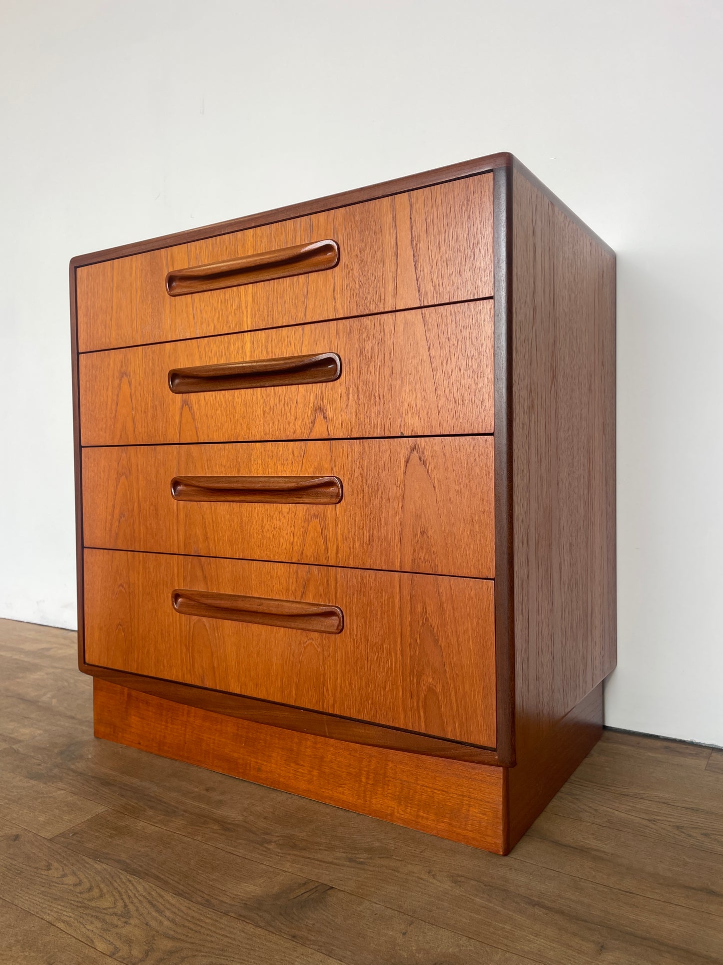 Mid-Century G Plan Fresco 4-Drawer Teak Chest of Drawers – Vintage Retro Storage