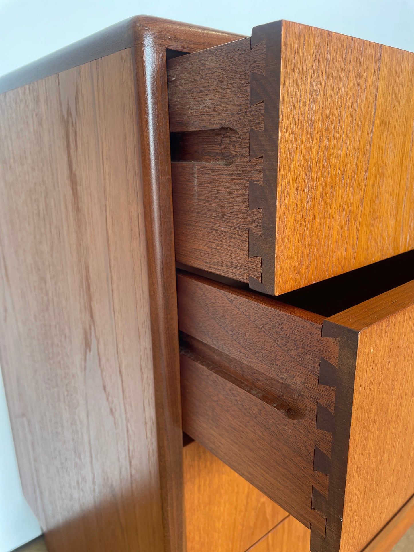 Mid-Century G Plan Fresco 4-Drawer Teak Chest of Drawers – Vintage Retro Storage