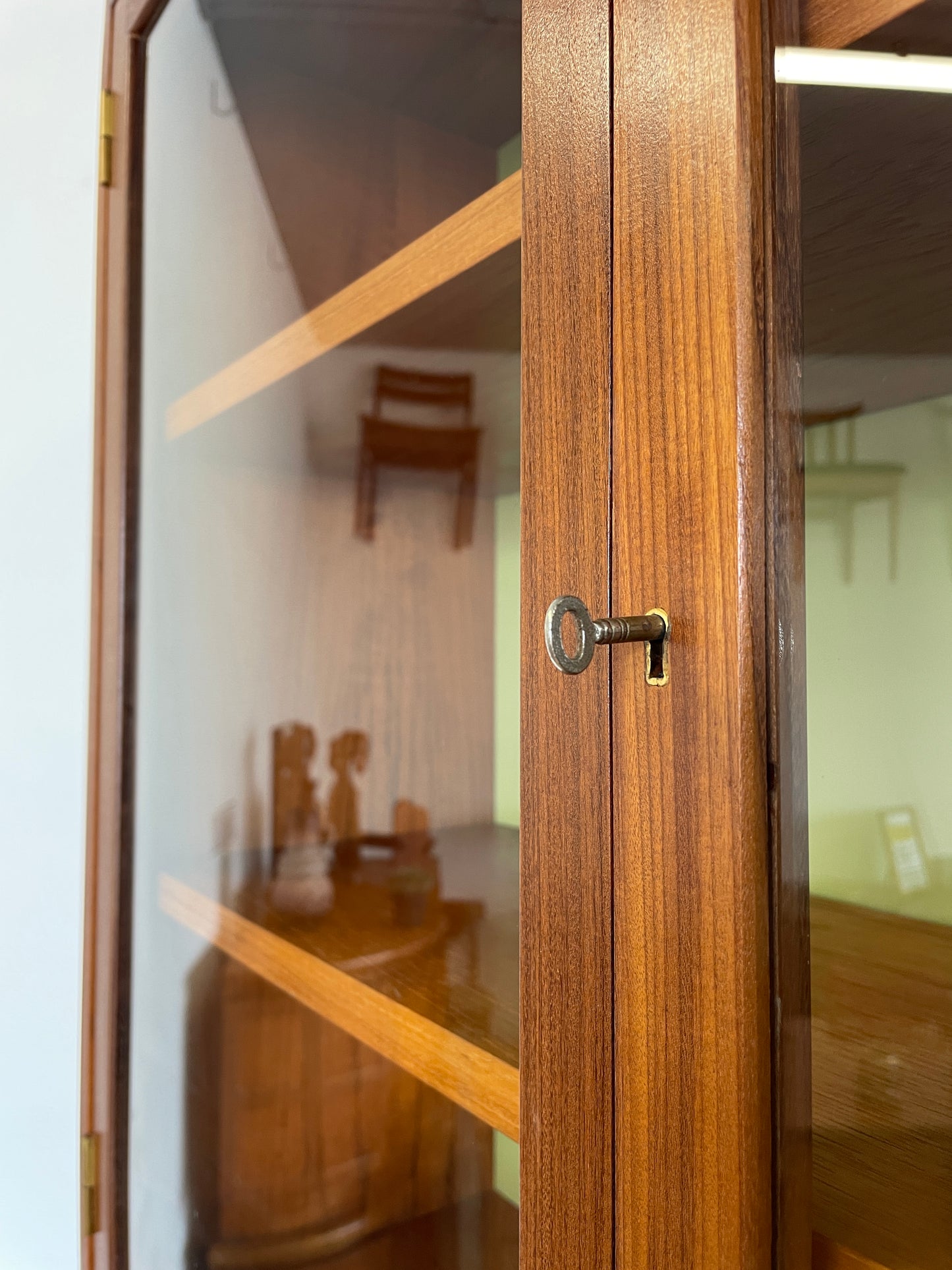 G Plan Mid Century Bookcase on Cabinet – British Design