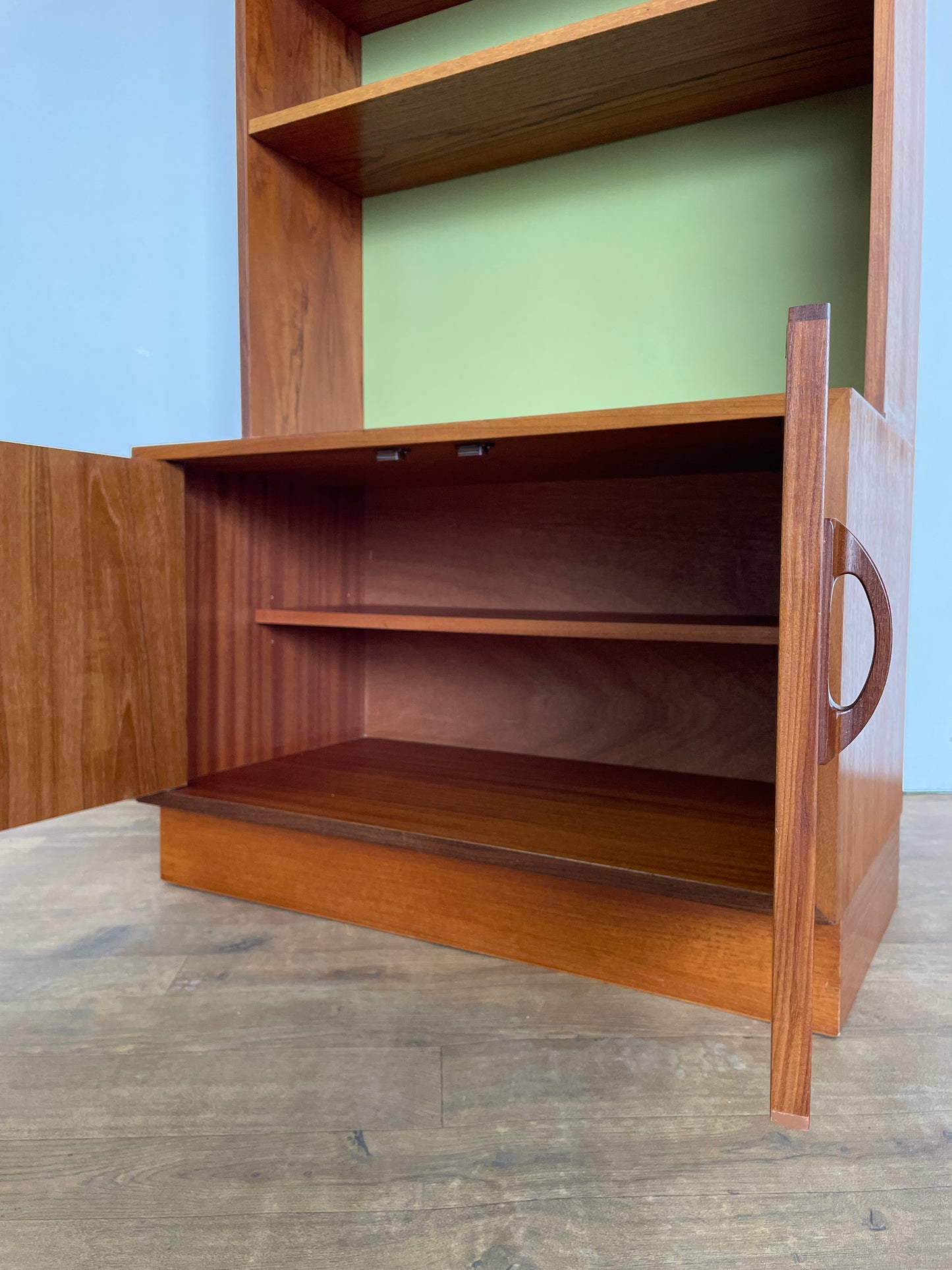 G Plan Mid Century Bookcase on Cabinet – British Design