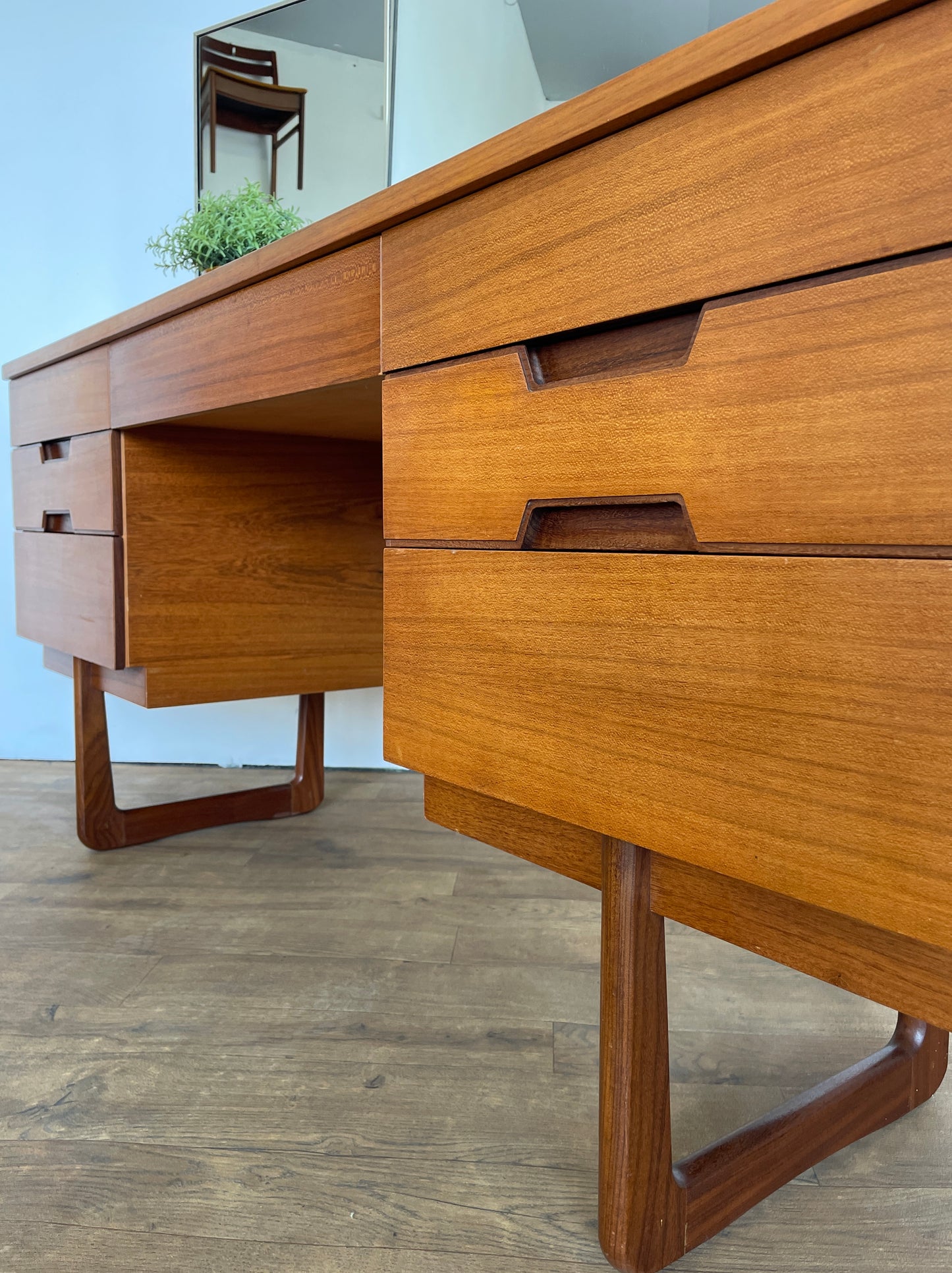 Mid-Century Uniflex Dressing Table by Gunther Hoffstead with Mirrors