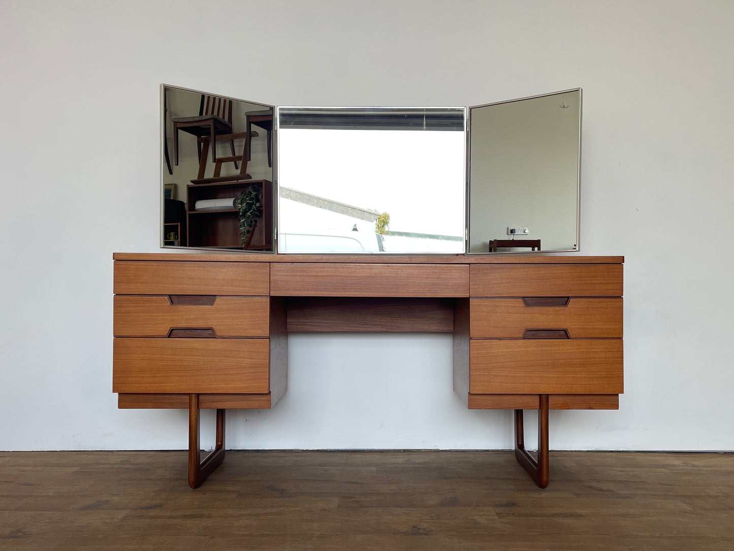 Mid-Century Uniflex Dressing Table by Gunther Hoffstead with Mirrors