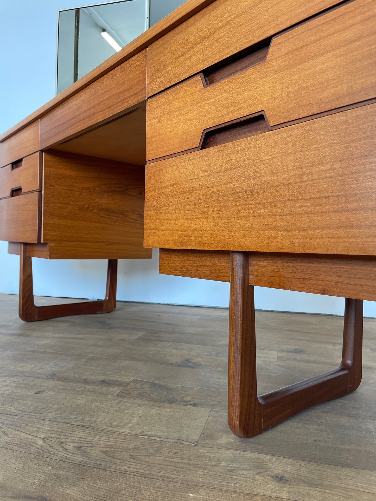 Mid-Century Uniflex Dressing Table by Gunther Hoffstead with Mirrors