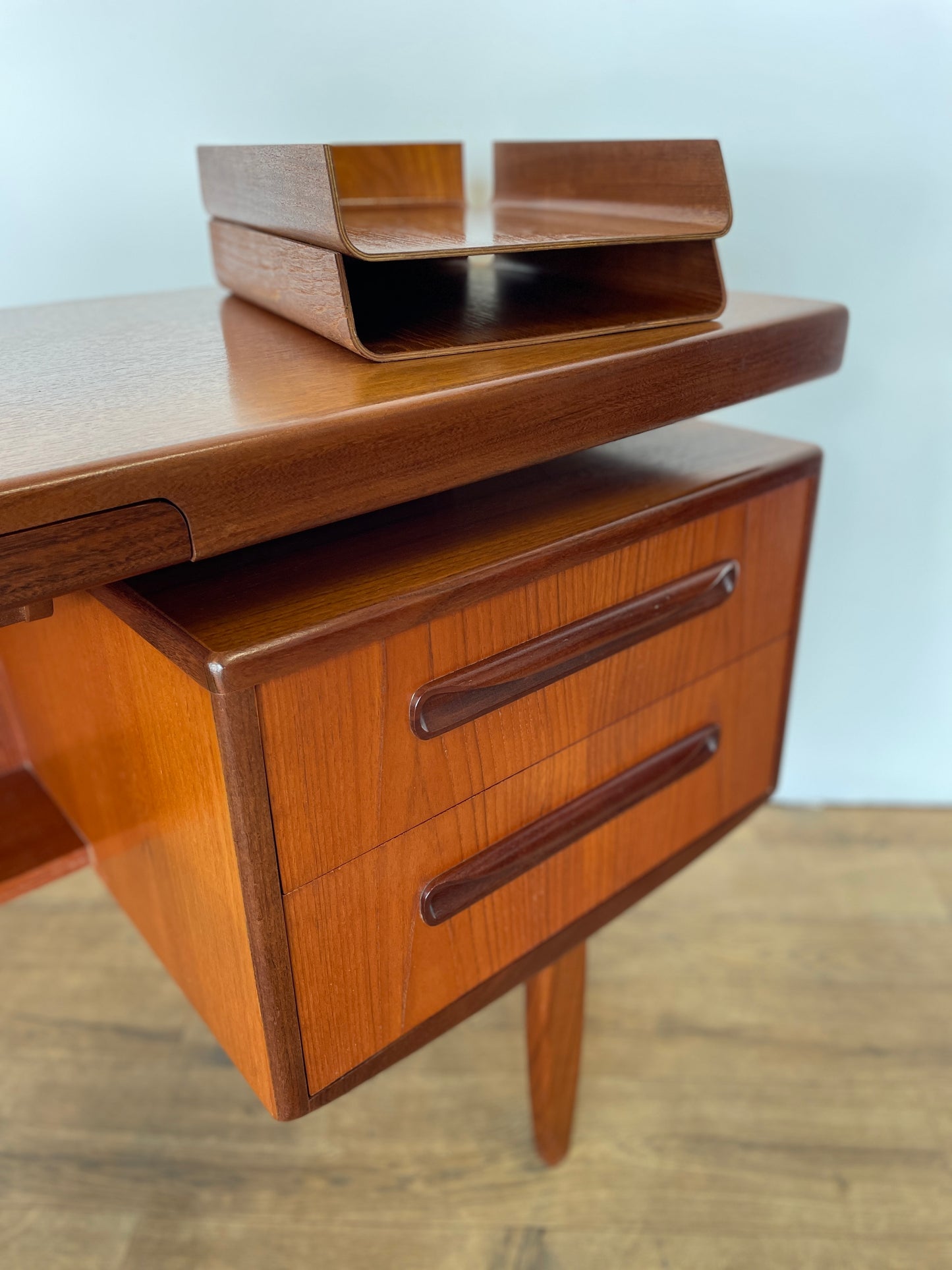 Vintage G Plan Fresco Teak Floating Top Desk – Mid Century Modern