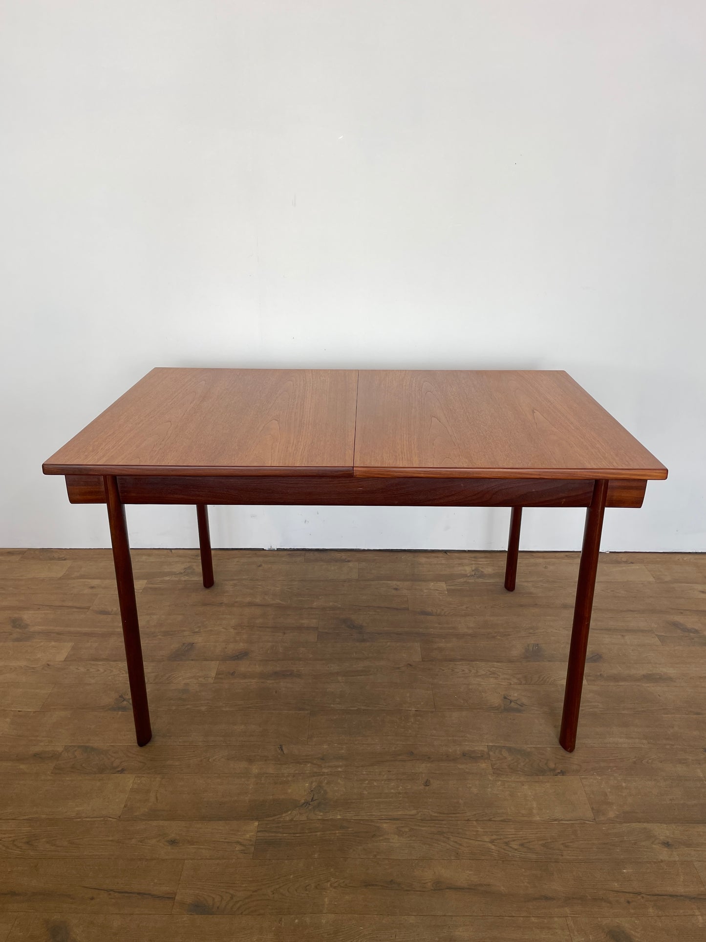 White & Newton Teak Extendable Dining Table & 6 Chairs – Mid-Century