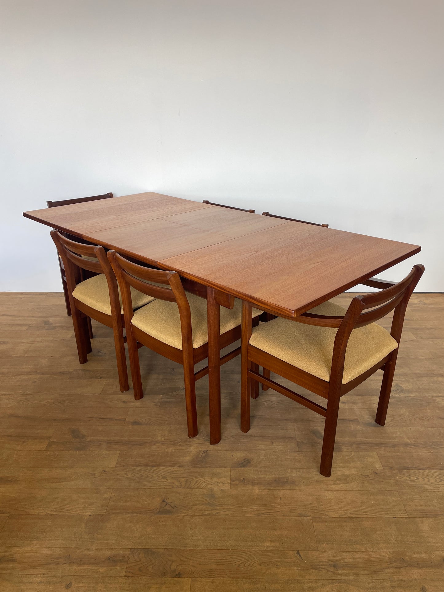 White & Newton Teak Extendable Dining Table & 6 Chairs – Mid-Century