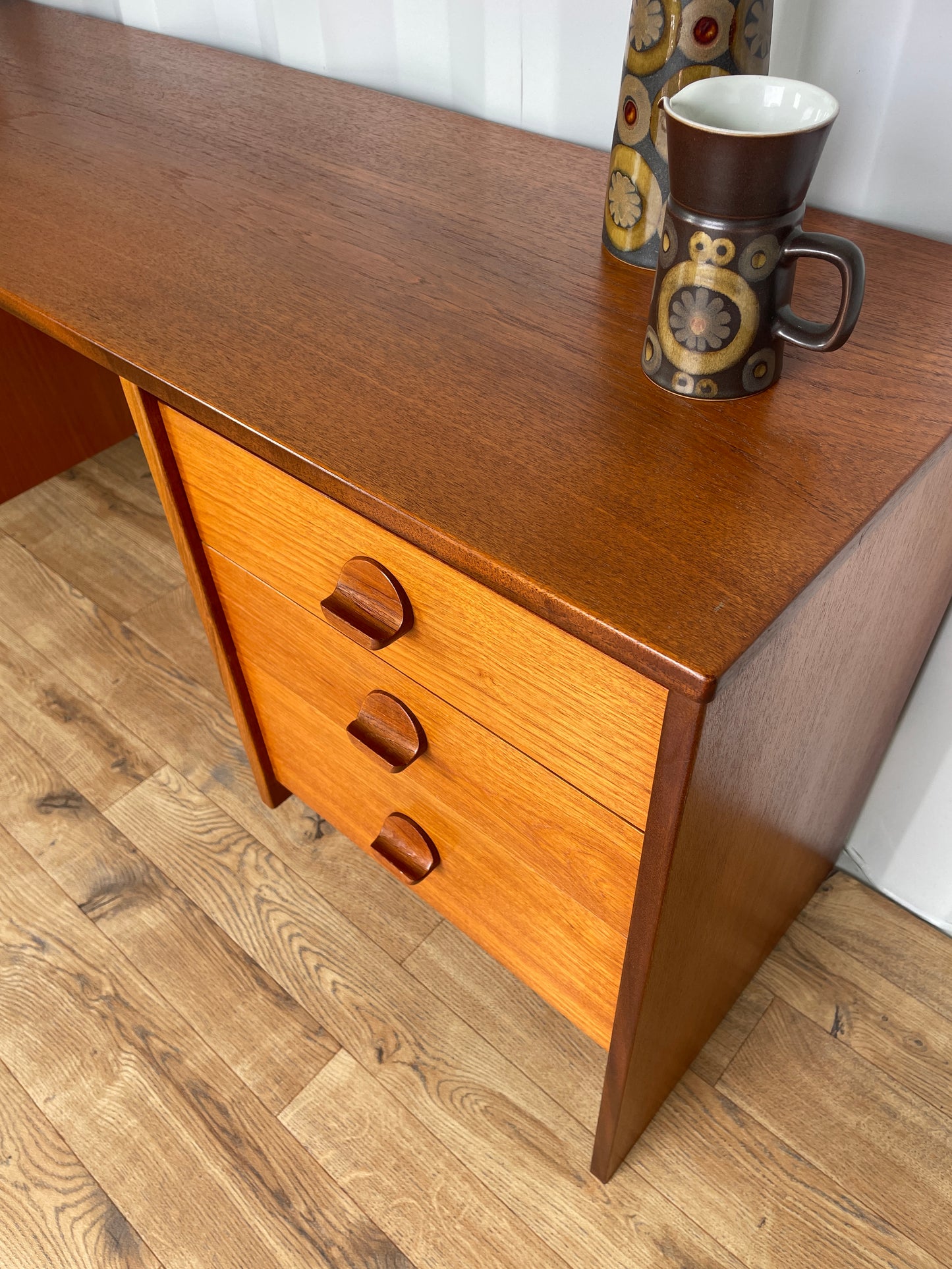 Stag Desk / Dressing Table w/ Drawers Mid-Century Vintage Retro MCM Teak