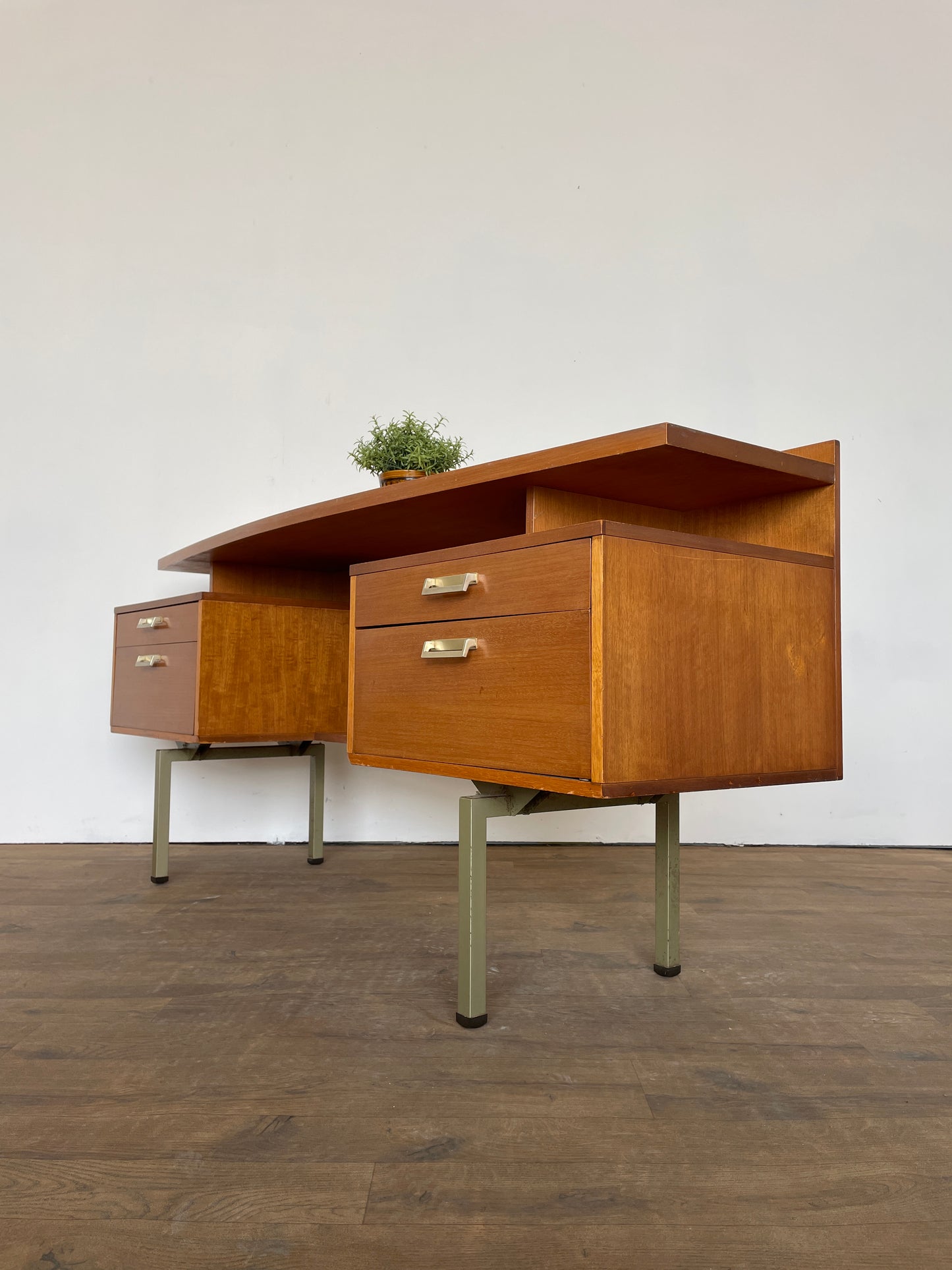 Mid-Century G Plan Limba Desk/Dressing Table by Leslie Dandy, 1960s UK