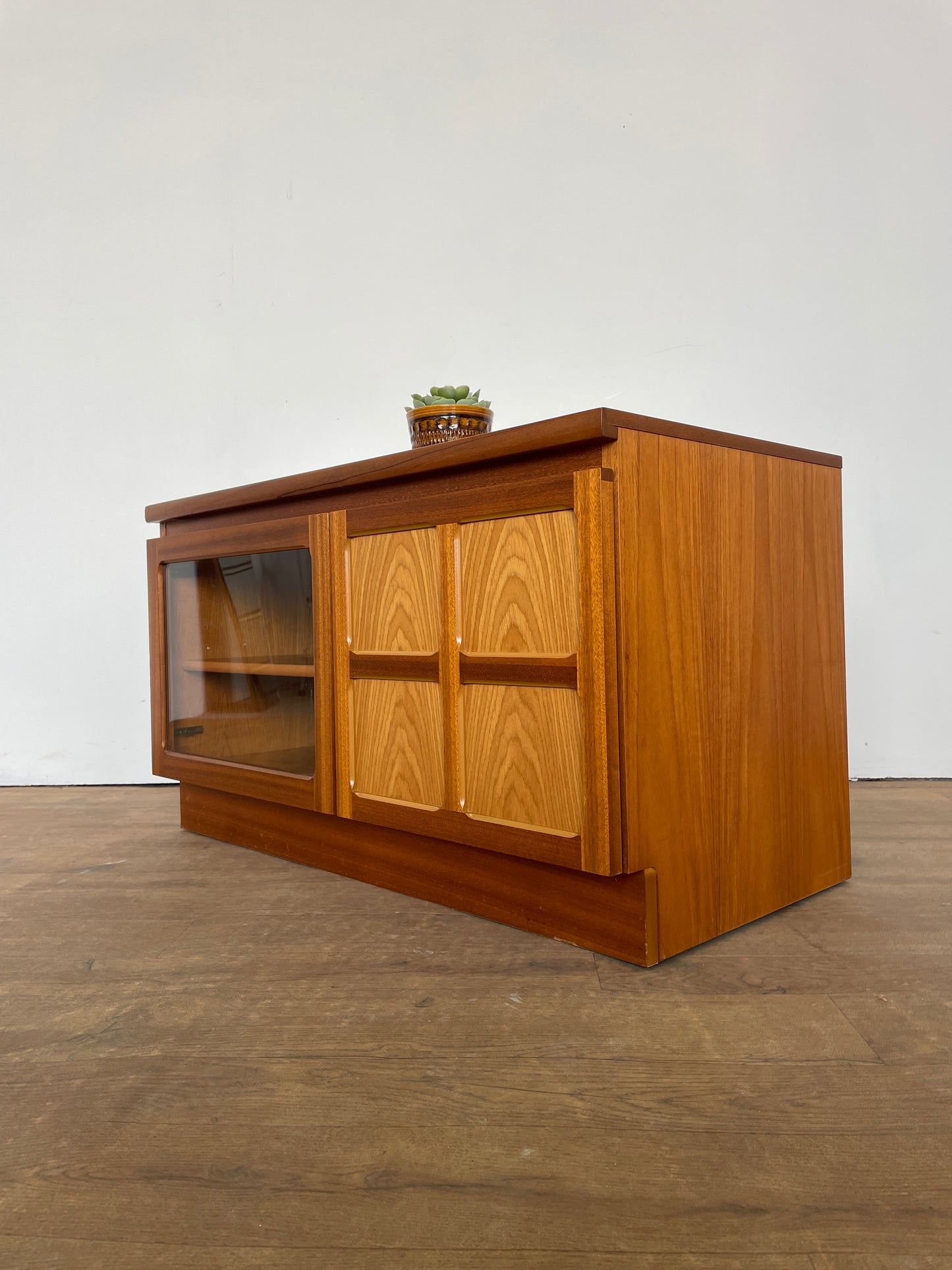 Mid-Century Nathan Teak TV Cabinet – Retro Media Unit, 1960s British Design