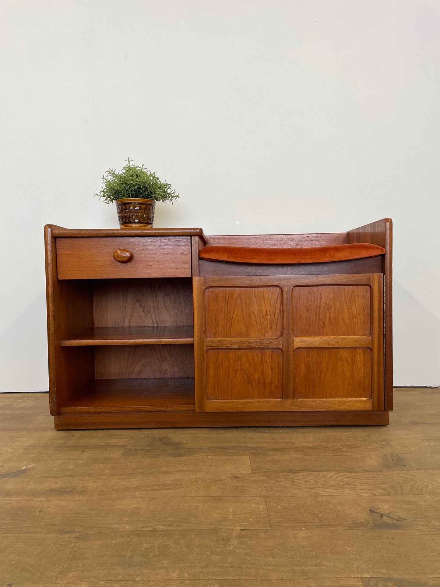 Vintage Teak Hall Seat / Telephone Bench by Nathan – Mid-Century Entryway Table