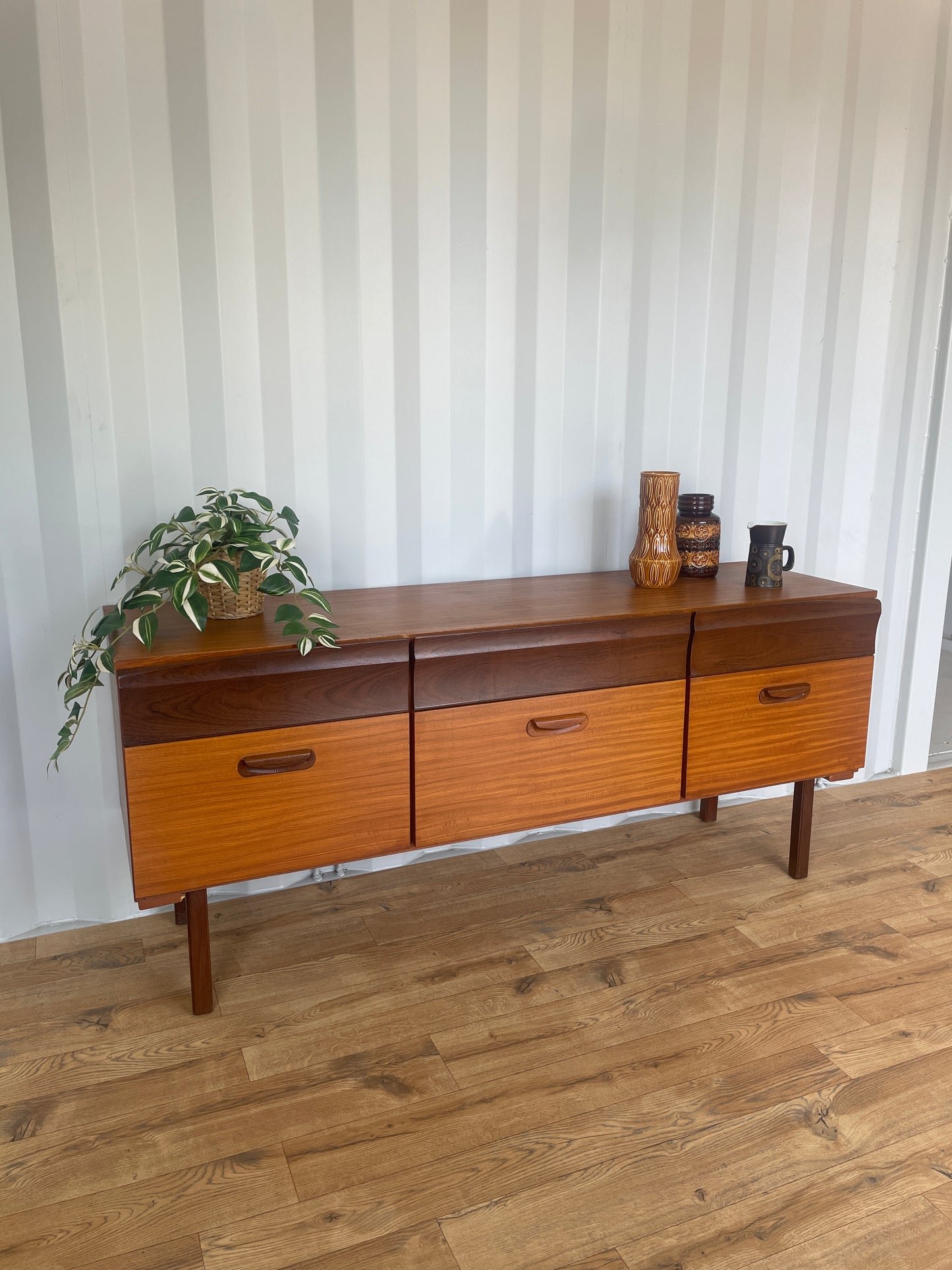 Mid-Century 6 Drawer Teak Sideboard - Vintage Retro Scandi Storage Cabinet TV Unit
