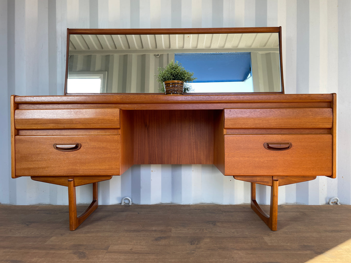 Vintage Mid-Century William Lawrence Teak Dressing Table with Mirror – 156cm Wide