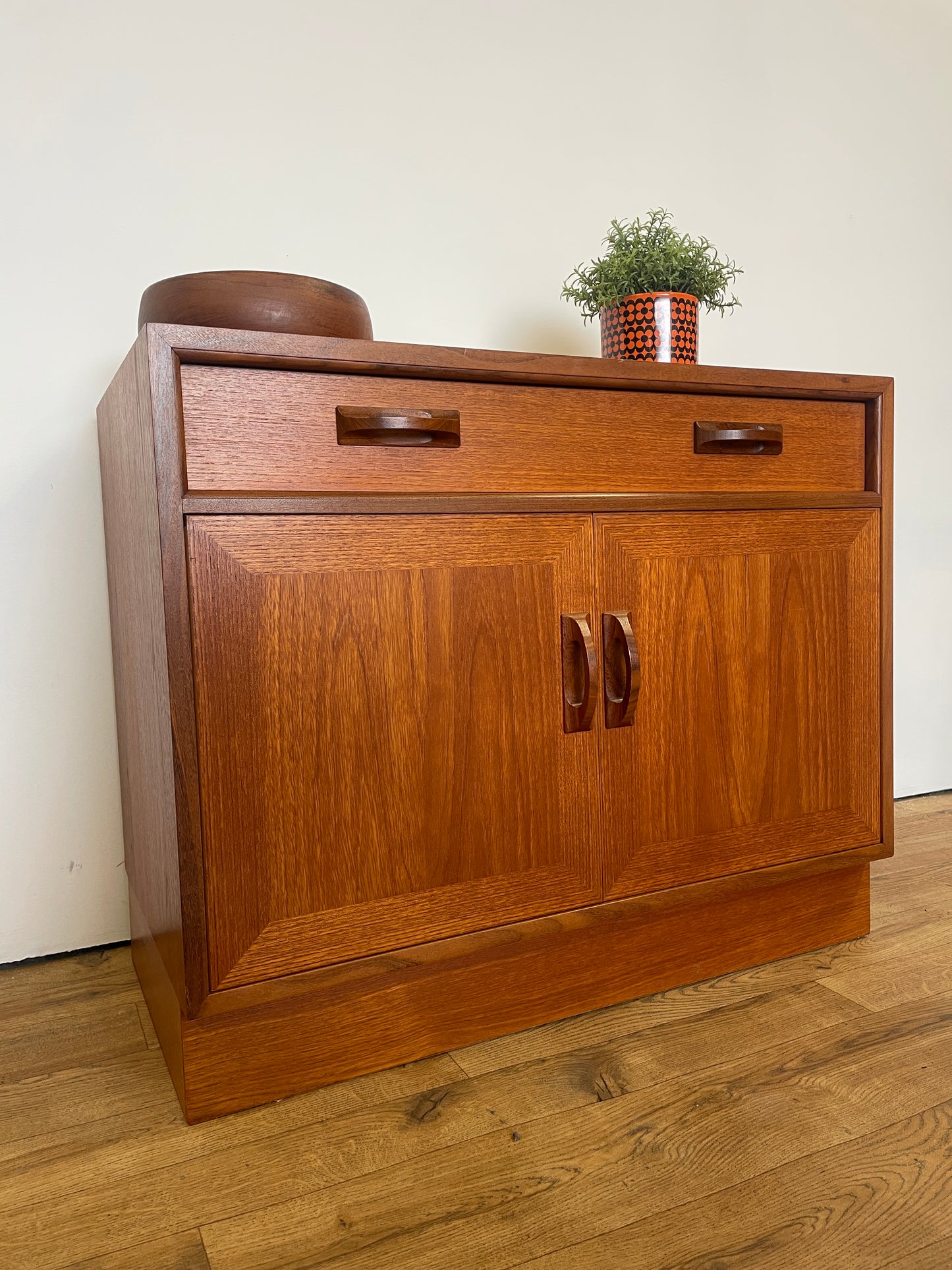 Vintage G Plan Sierra Sideboard / Cabinet / Media Unit - Teak Mid-Century Retro