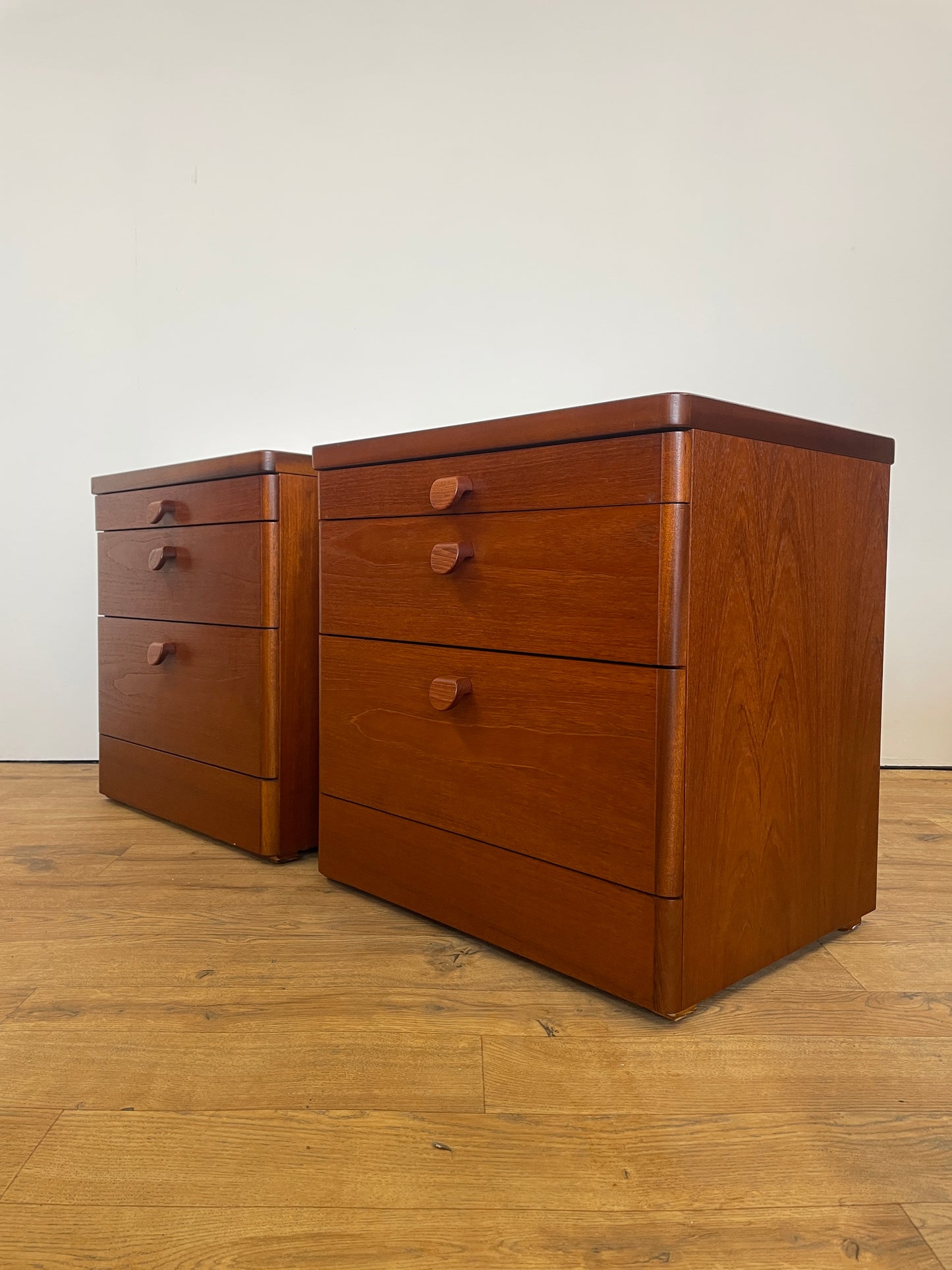 Pair of Stag Bedsides - Teak Mid-Century Vintage w/ Pull Out Shelf - UK Made