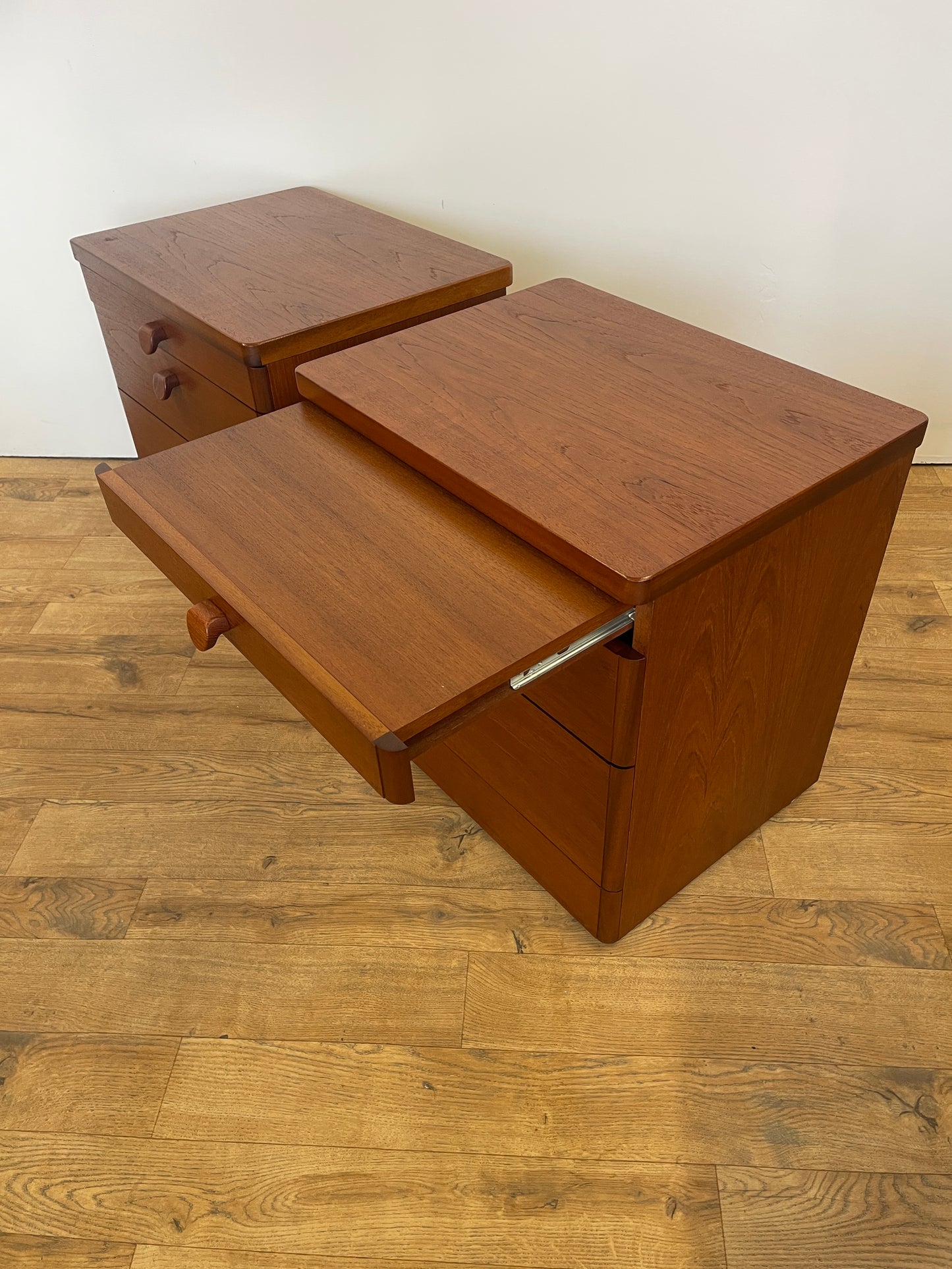Pair of Stag Bedsides - Teak Mid-Century Vintage w/ Pull Out Shelf - UK Made