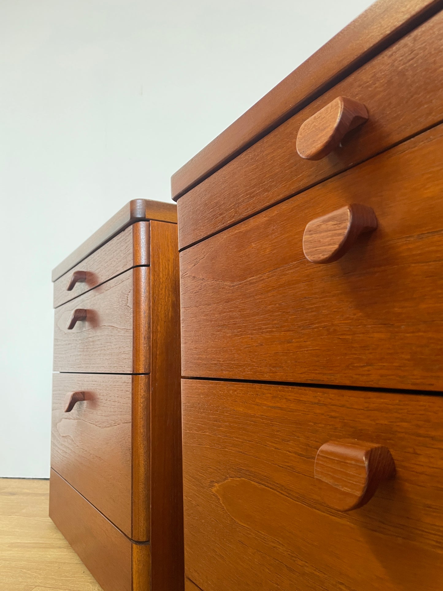 Pair of Stag Bedsides - Teak Mid-Century Vintage w/ Pull Out Shelf - UK Made