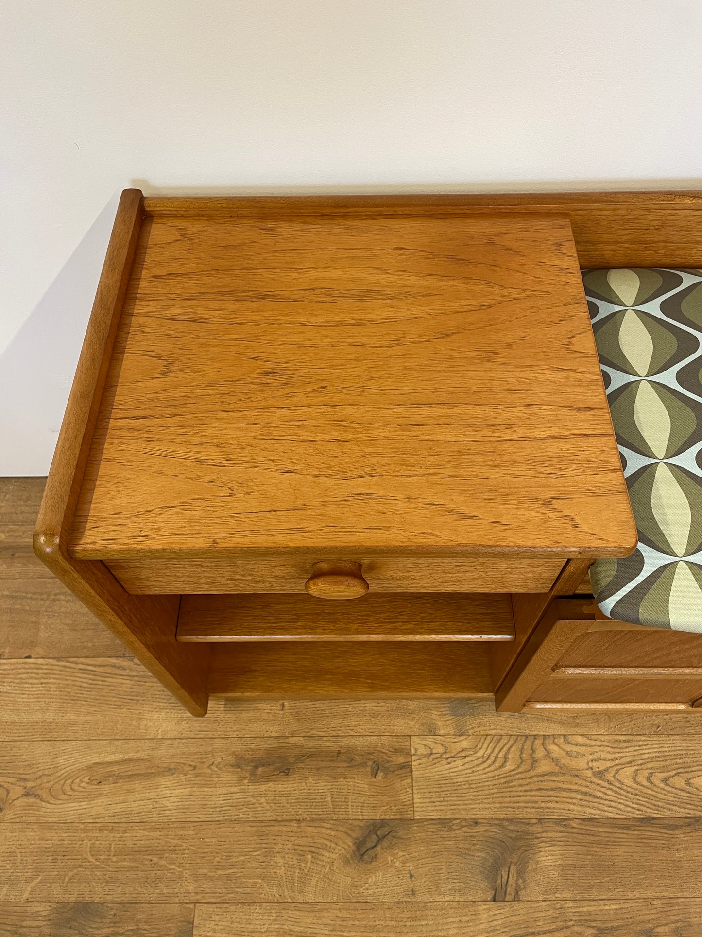 Nathan Mid-Century Telephone Table Teak - Compact Retro Sideboard Hall Seat Bench