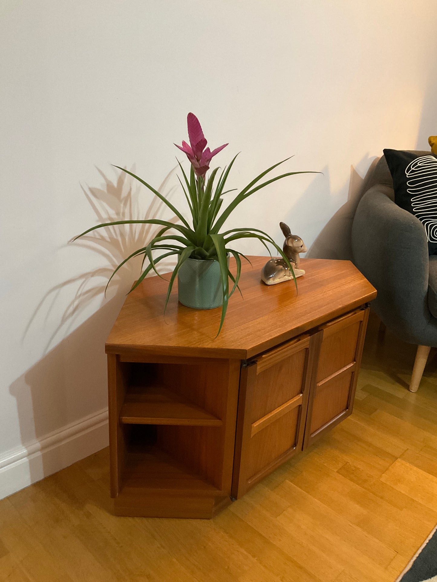Nathan Corner TV Unit Stand - Mid-Century Vintage Teak Retro Cabinet